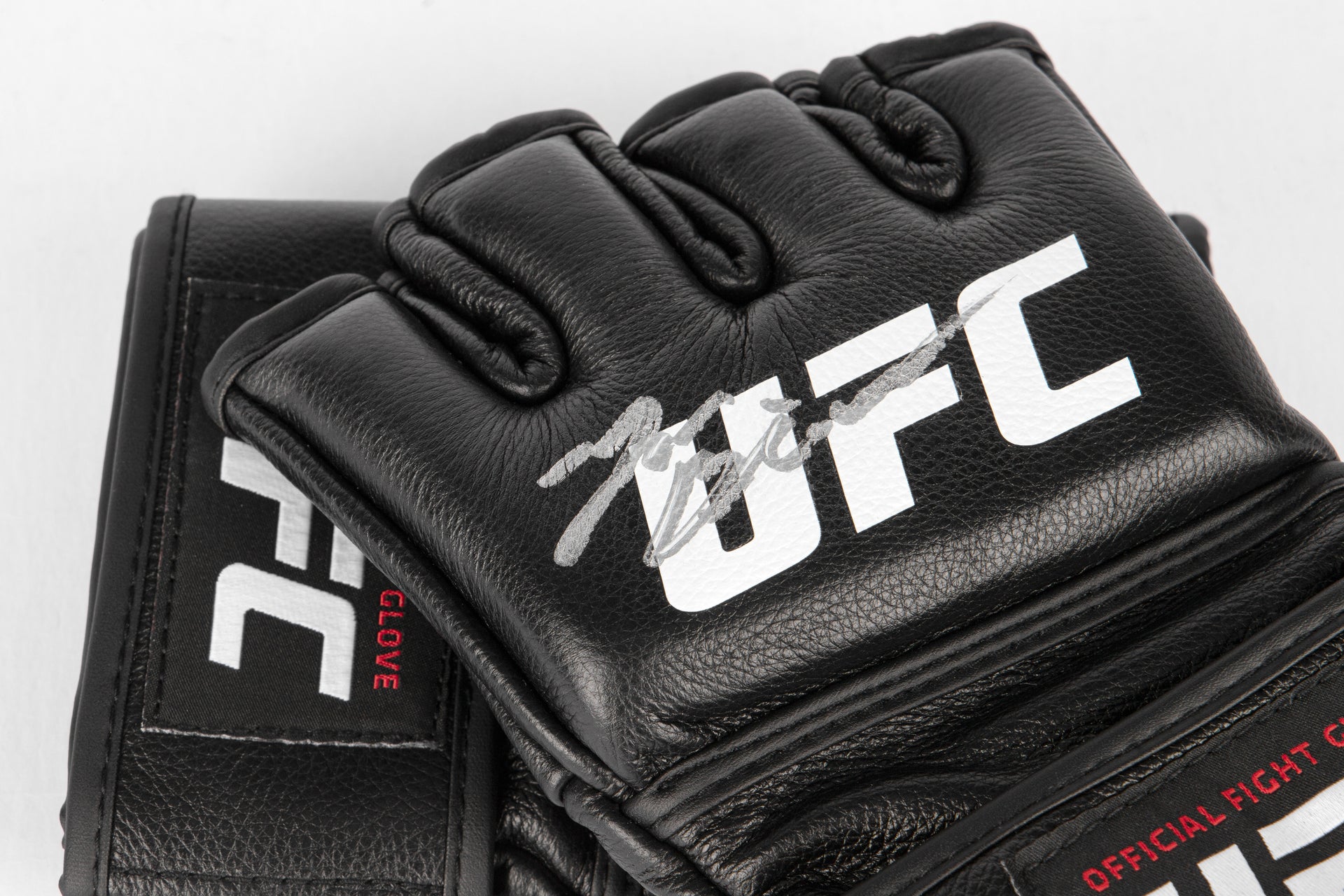Jan Błachowicz Signed Official UFC Gloves