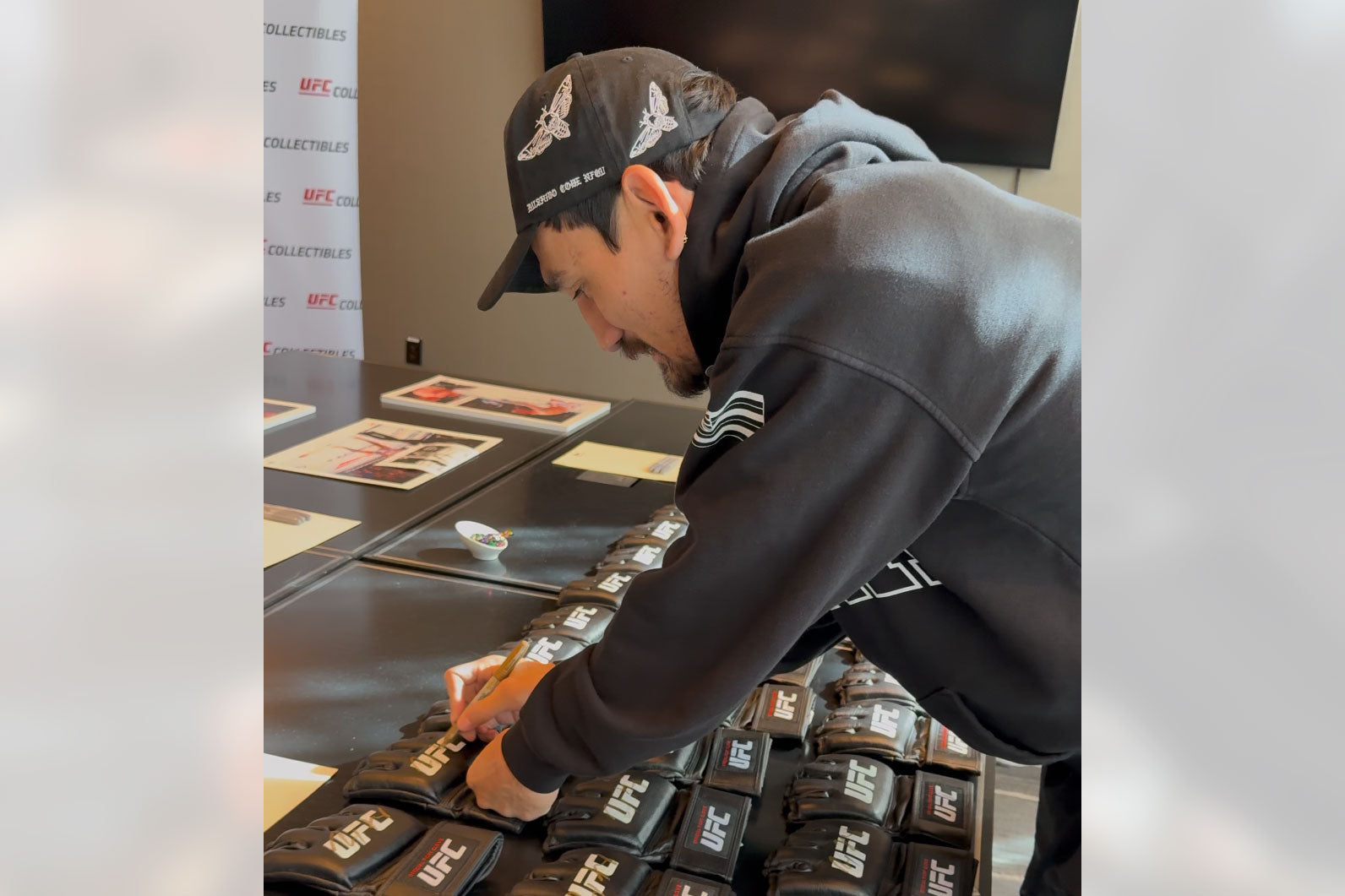 Max Holloway Signed Official UFC Gloves