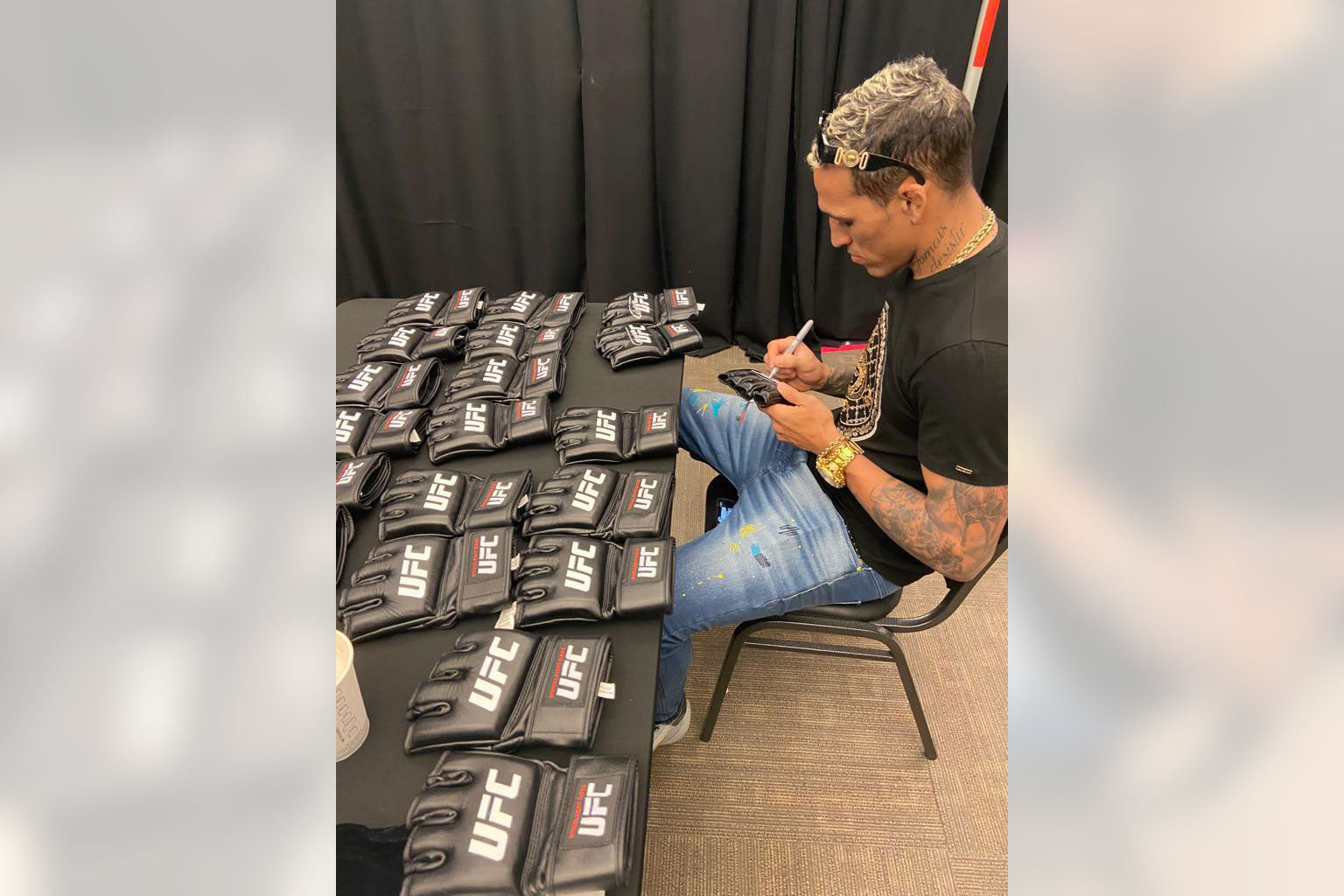 UFC 274 signed event gloves