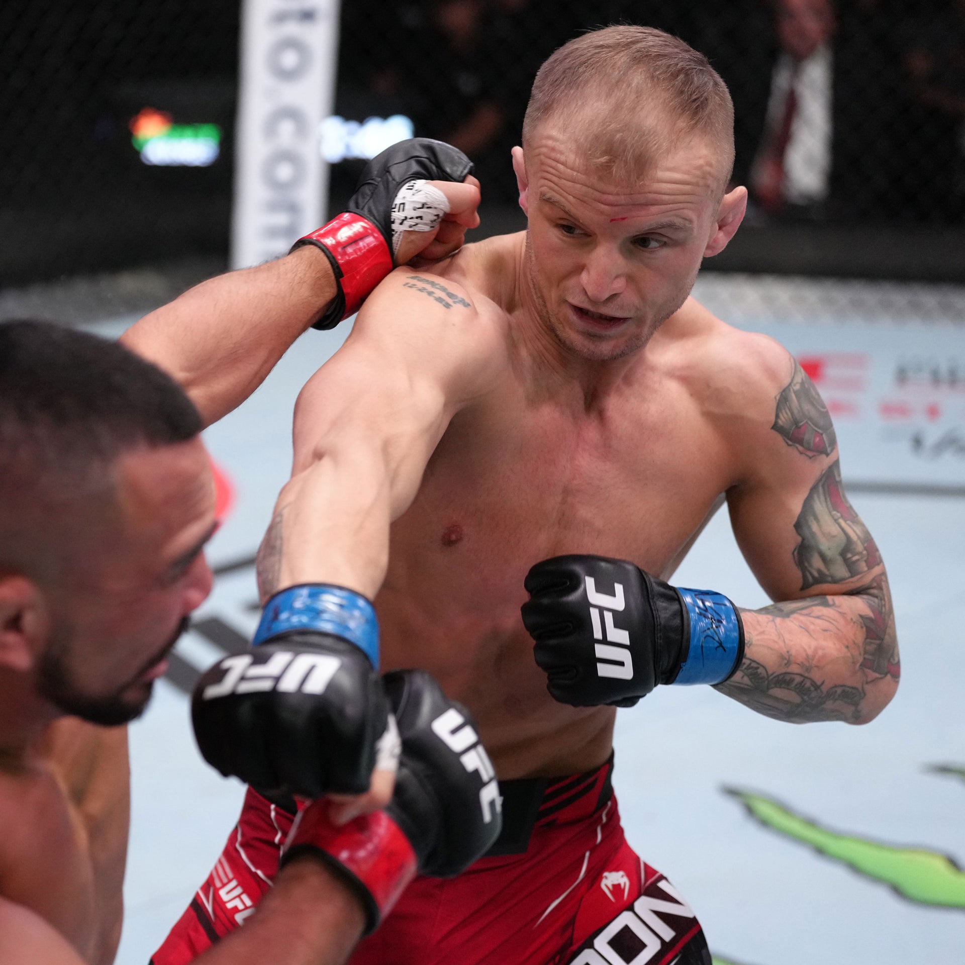 Jesse Ronson Signed 1-of-1 Fight Issued Jersey UFC Fight Night: Luque vs Muhammad 2