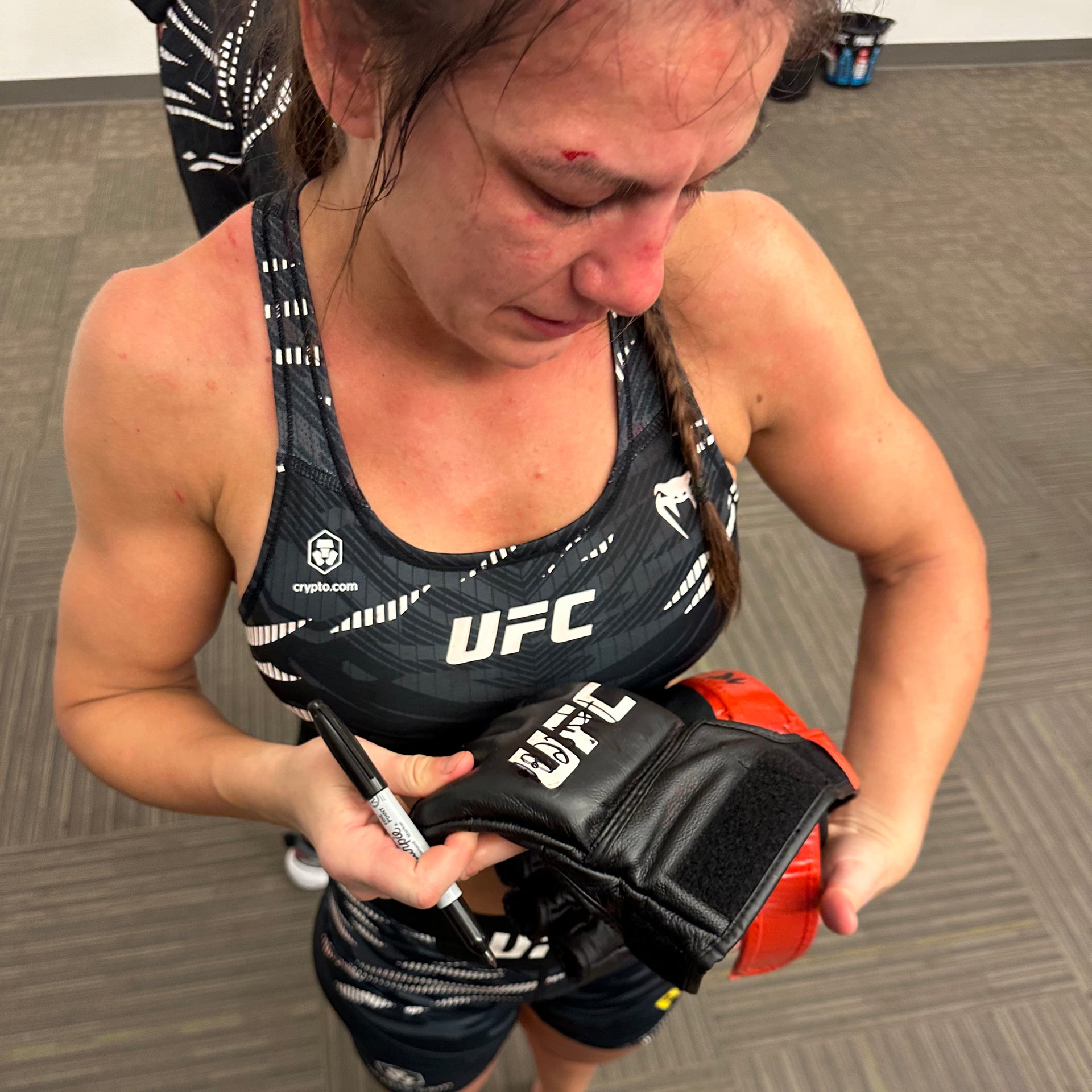 Alice Ardelean Signed 1-of-1 Fight Worn Gloves UFC Fight Night: Garcia vs Onama