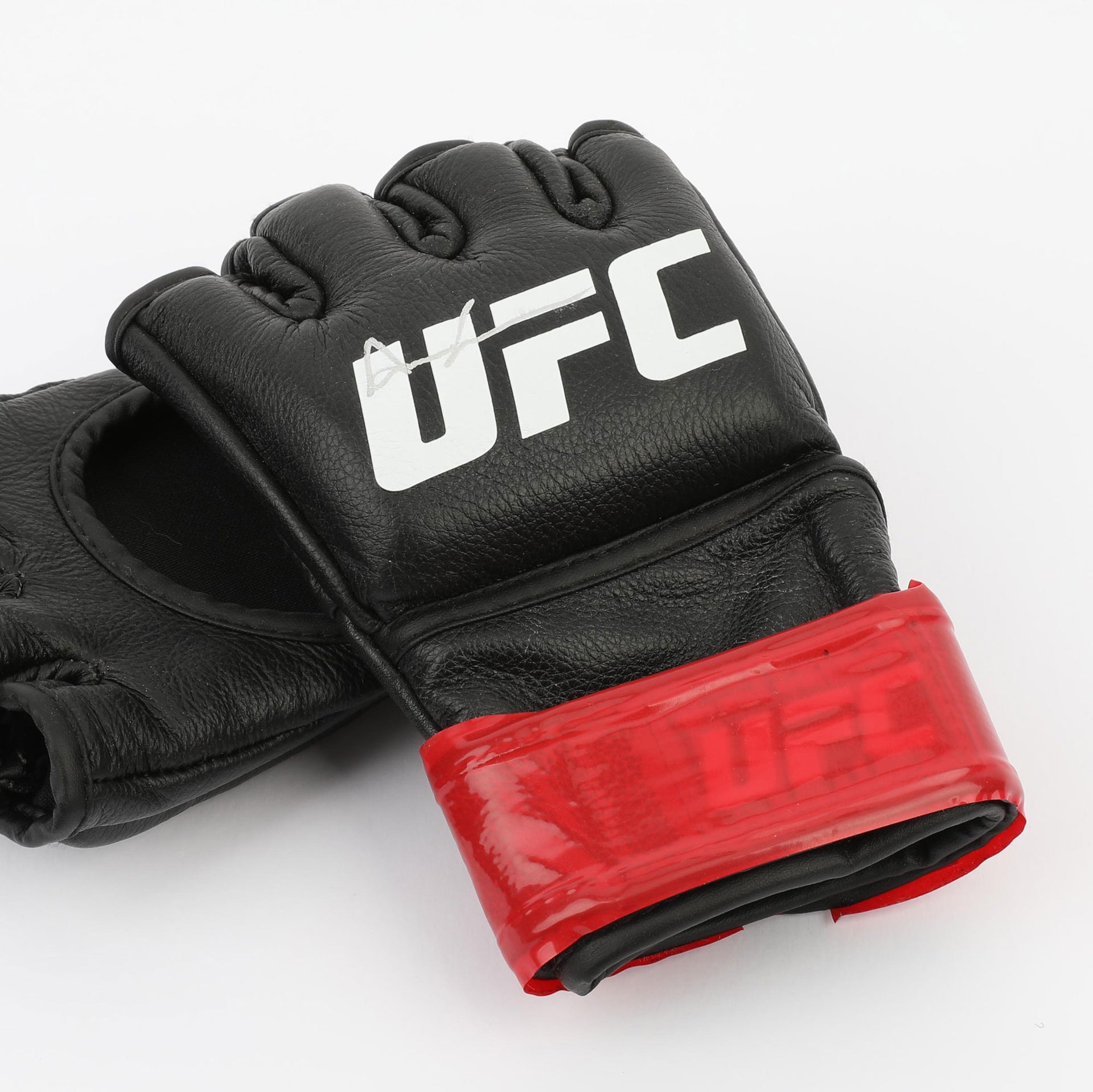 Amanda Lemos Signed 1-of-1 Fight Worn Gloves UFC 313: Pereira vs Ankalaev