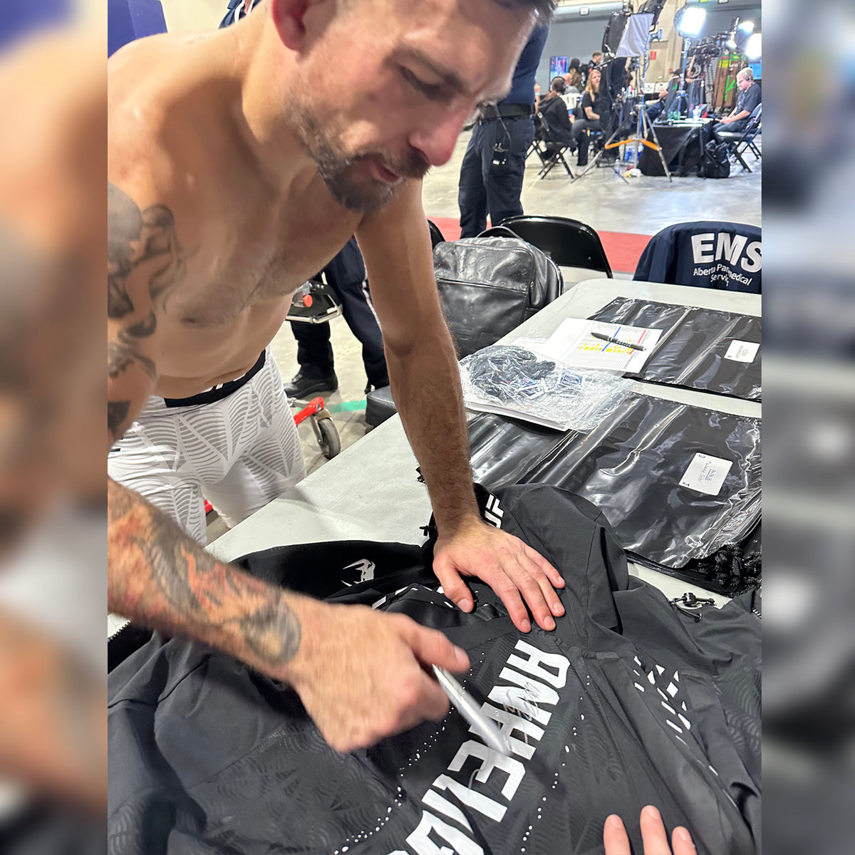 Chad Anheliger Signed 1-of-1 Fight Worn Jersey UFC Fight Night: Buckley vs Malott