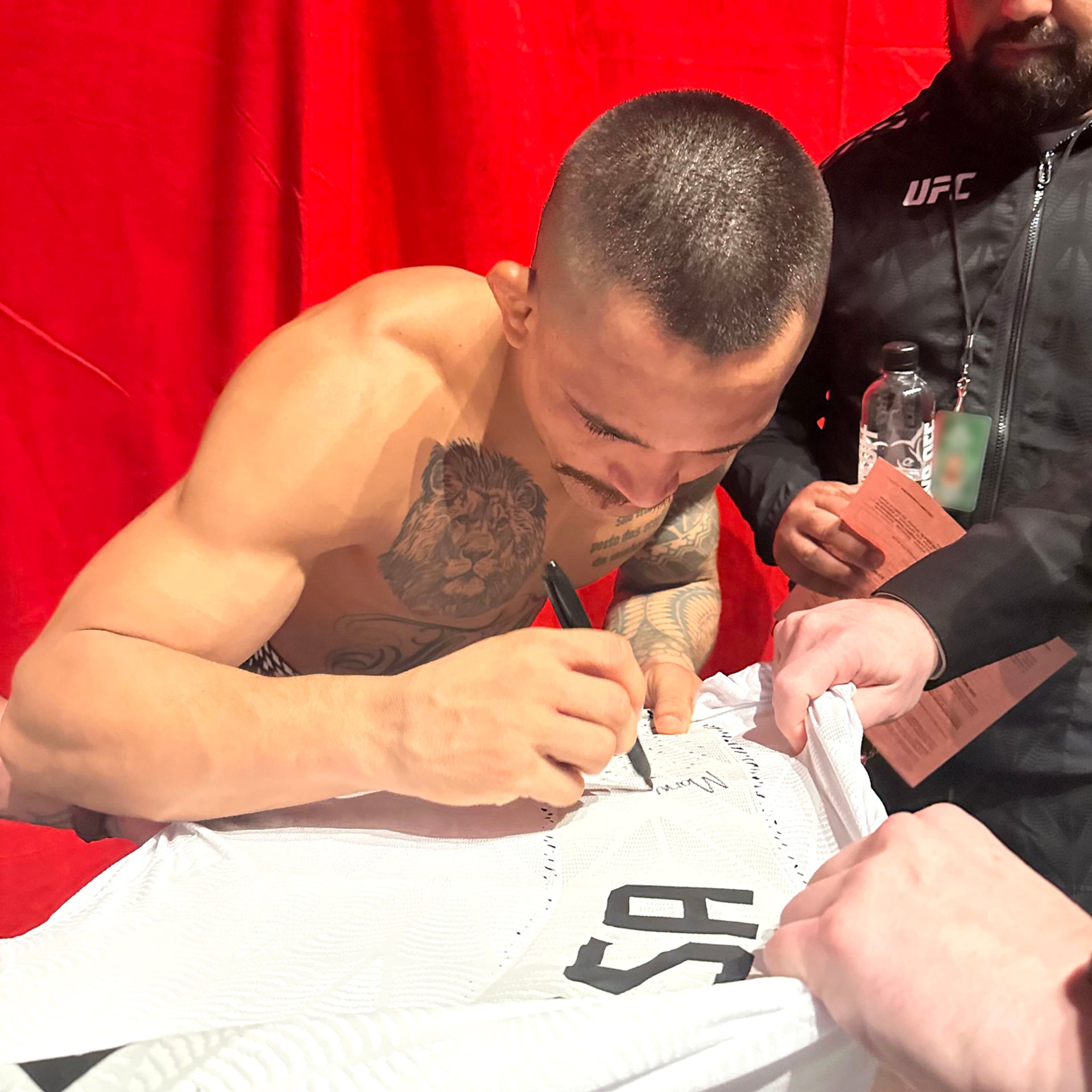 Chris Padilla Signed 1-of-1 Fight Worn Hoodie UFC Fight Night: Hernandez vs Rodrigues