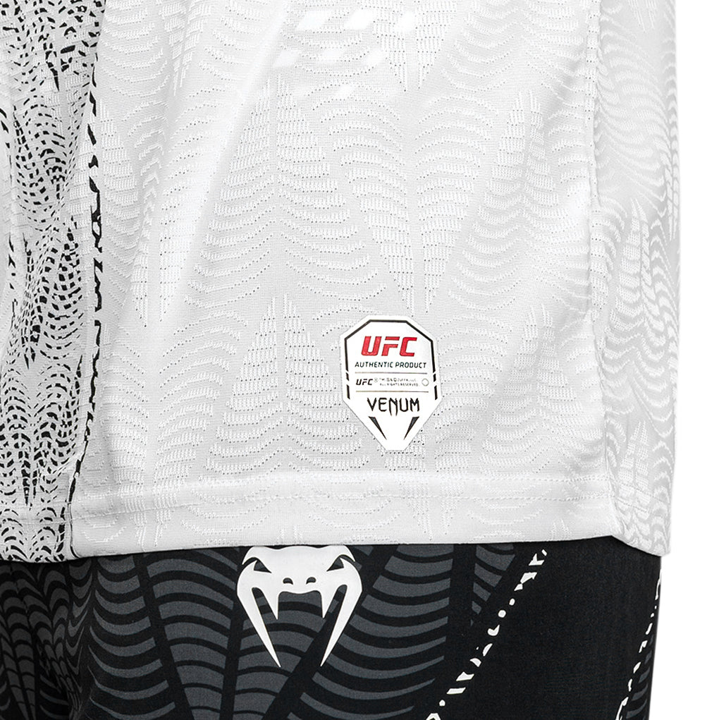 Carlos Prates Signed 1-of-1 Fight Worn Jersey VeChain UFC 322: Della Maddalena vs Makhachev