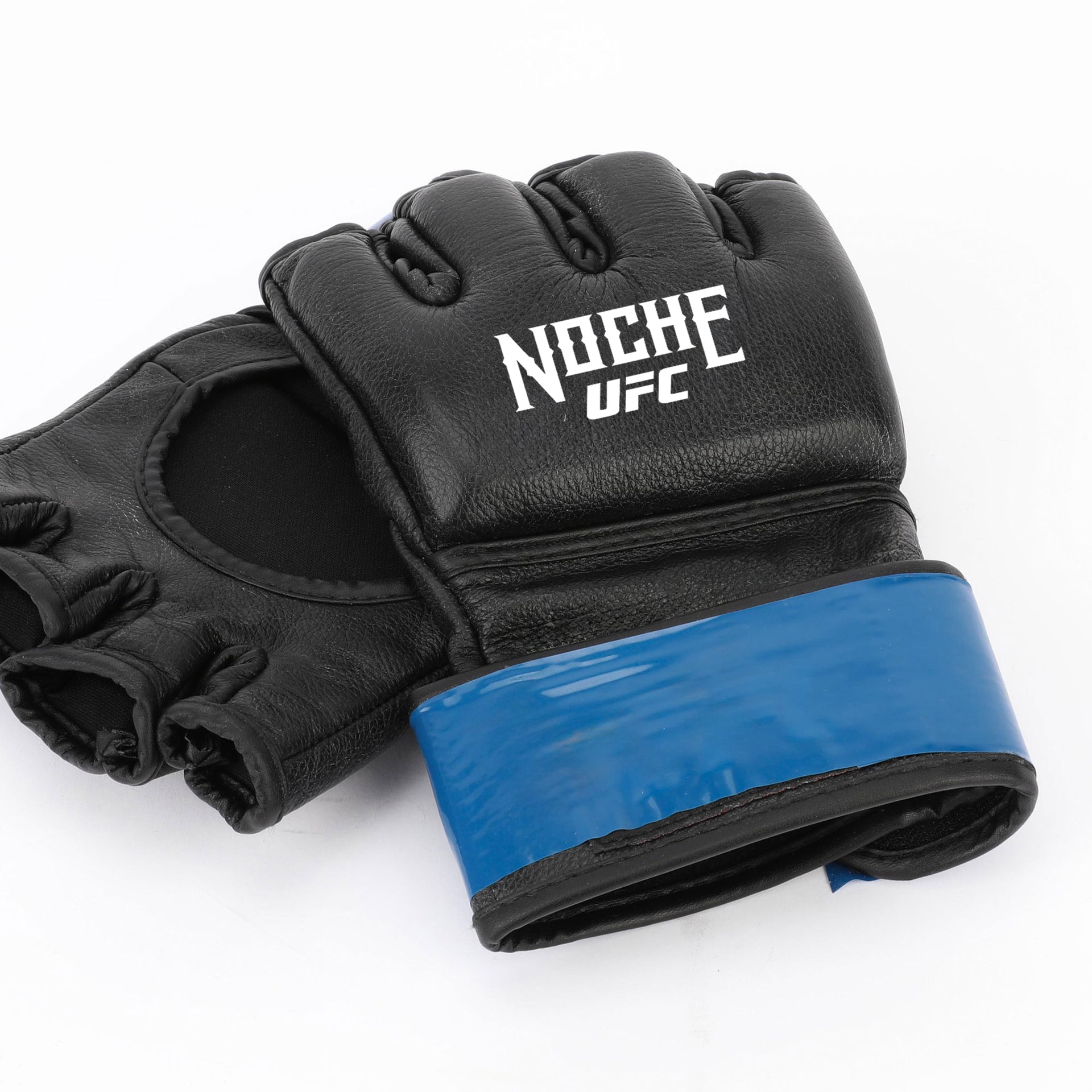 David Martinez Signed 1-of-1 Fight Worn Gloves Noche UFC: Lopes vs Silva