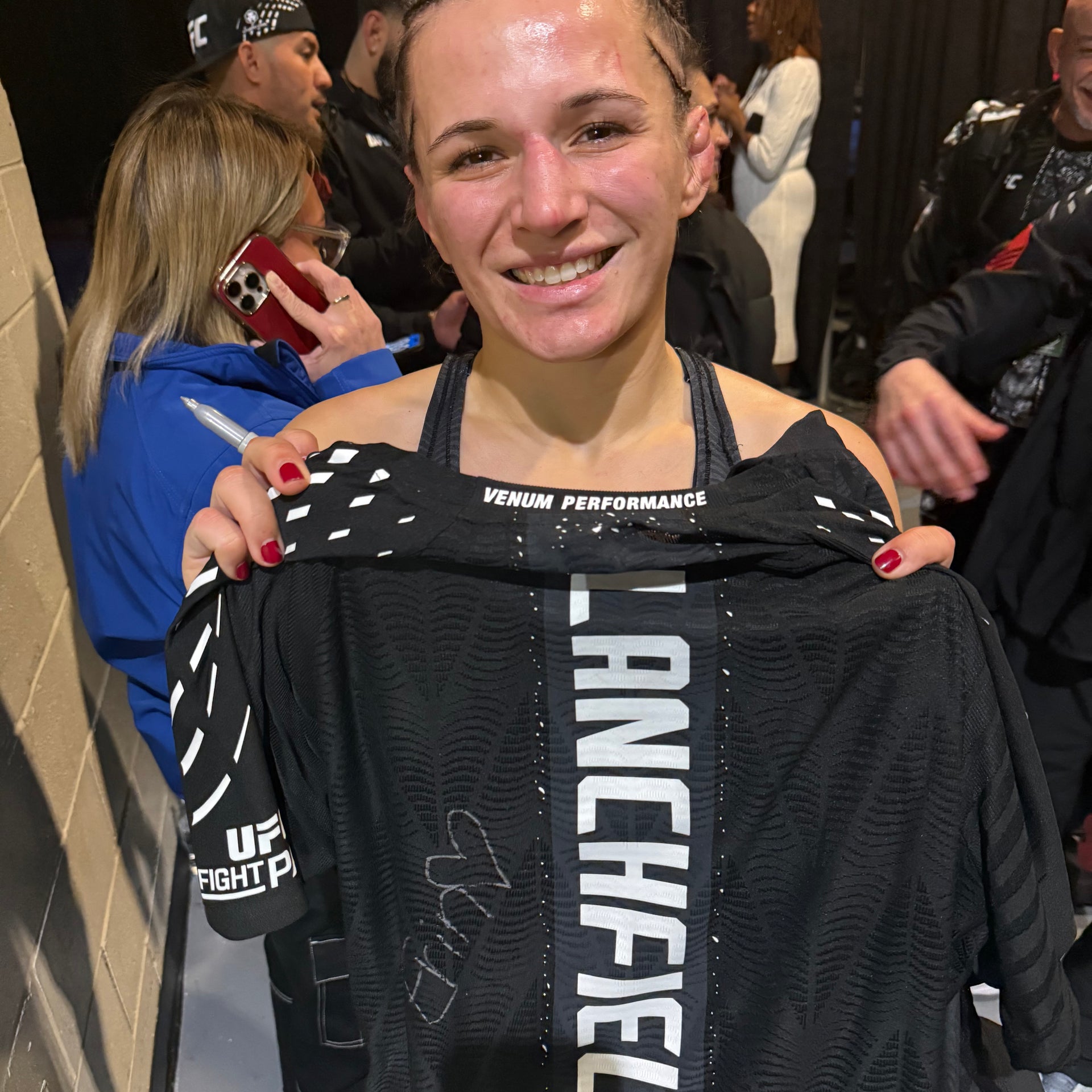 Erin Blanchfield Signed 1-of-1 Fight Worn Jersey VeChain UFC 322: Della Maddalena vs Makhachev