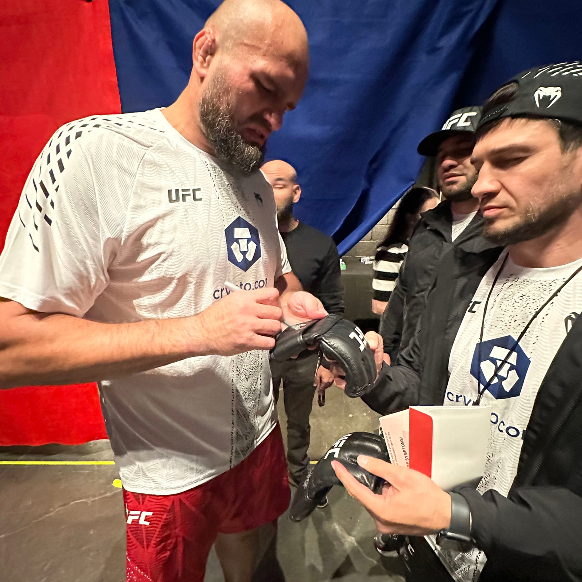 Shamil Gaziev Signed 1-of-1 Fight Worn Gloves UFC Fight Night: Hernandez vs Rodrigues