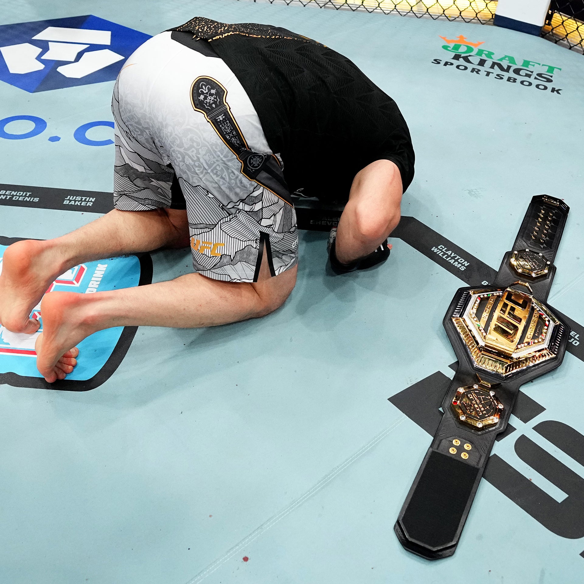 Islam Makhachev Signed 1-of-1 Fight Worn Jersey VeChain UFC 322: Della Maddalena vs Makhachev