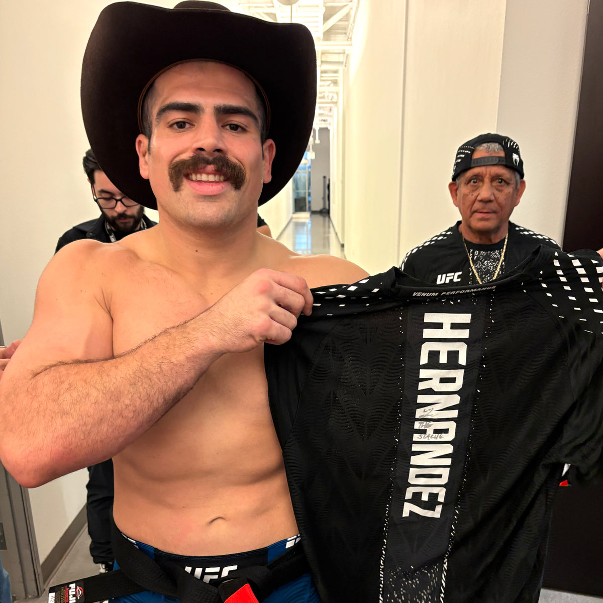 Luis Hernandez Signed 1-of-1 Fight Worn Jersey UFC Fight Night: Rosas Jr vs Barcelos