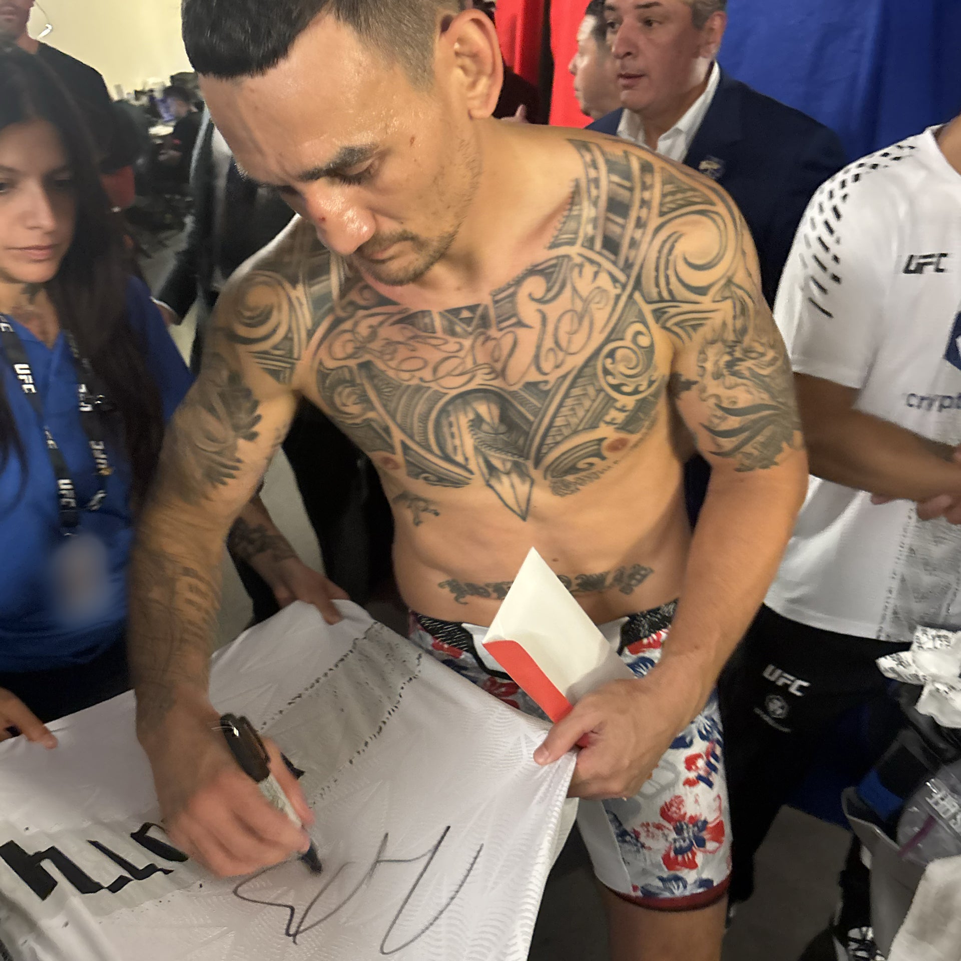 Max Holloway Signed 1-of-1 Fight Worn Jersey UFC 329: McGregor vs Holloway 2