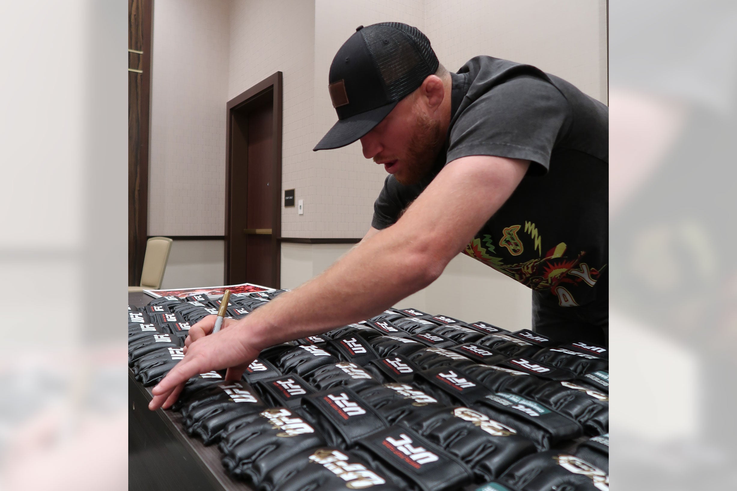 Justin Gaethje Signed Official UFC Gloves