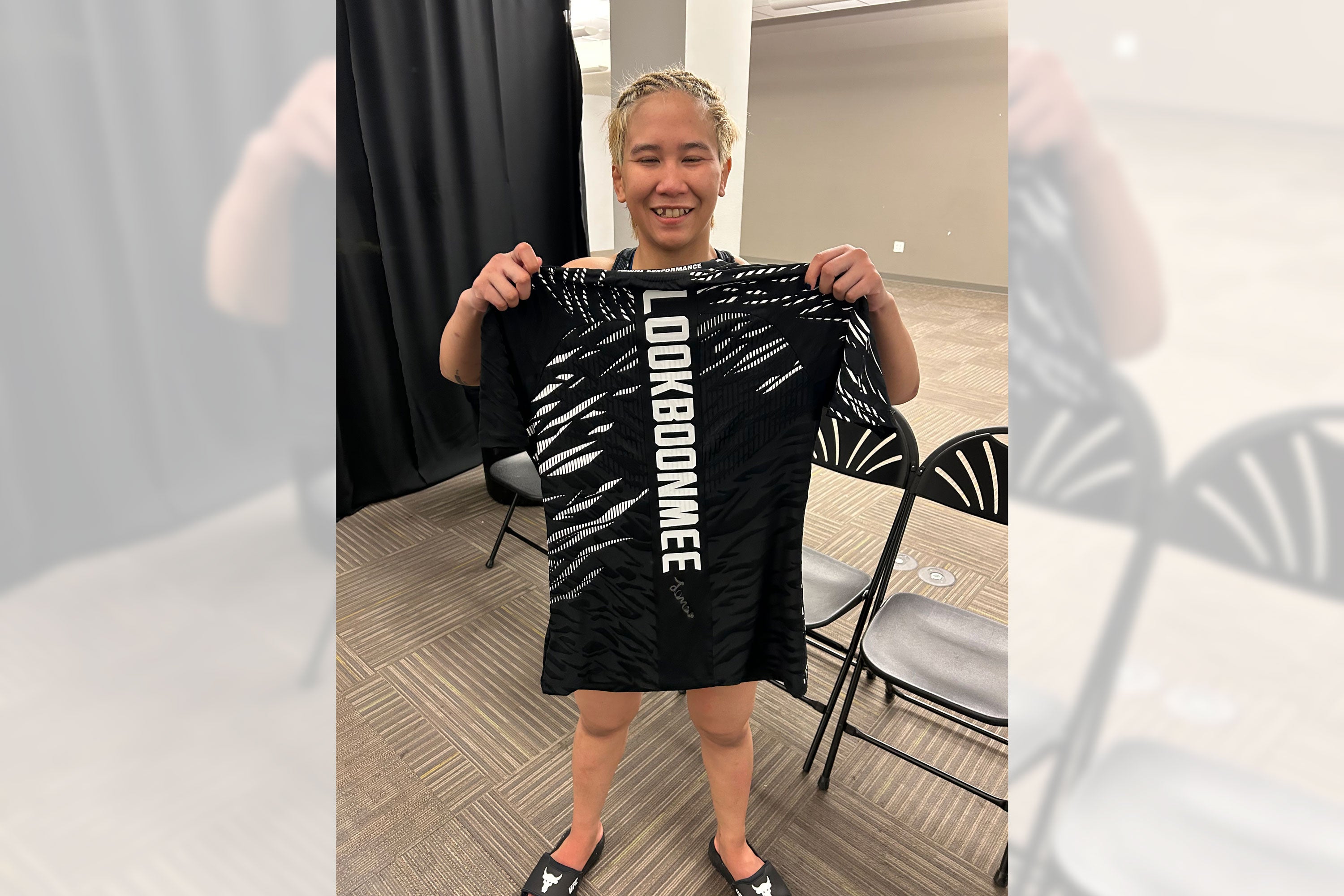 Loma Lookboonmee Signed 1-of-1 Fight Issued Jersey UFC Fight Night: Emmett vs Murphy