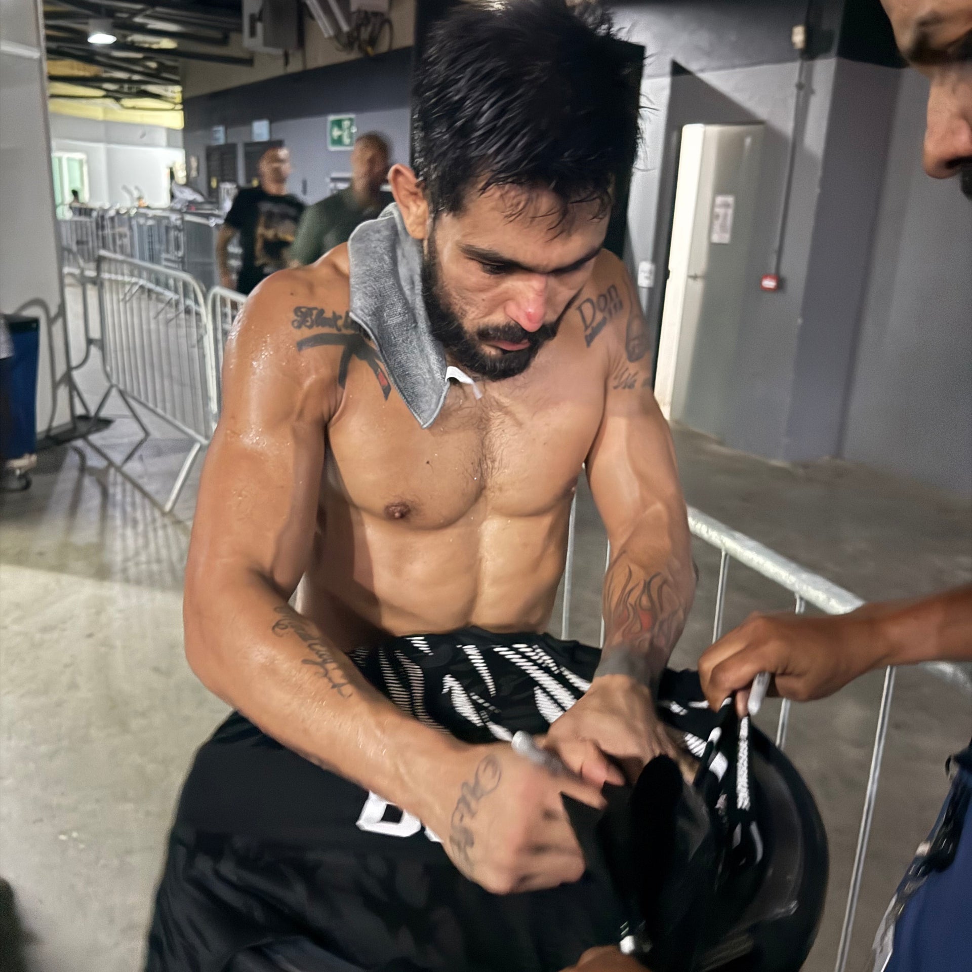 Luan Lacerda Signed 1-of-1 Fight Worn Jersey UFC Fight Night: Oliveira vs Gamrot