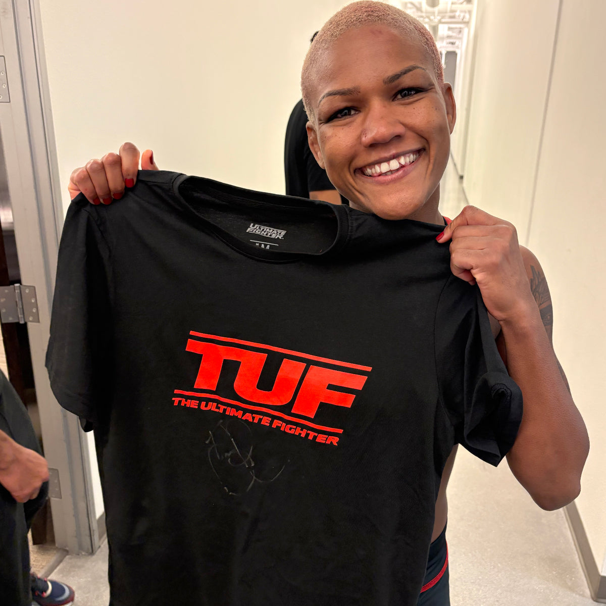 Tina Black Signed 1-of-1 Fight Worn TUF T-Shirt UFC Fight Night: Rosas Jr vs Barcelos
