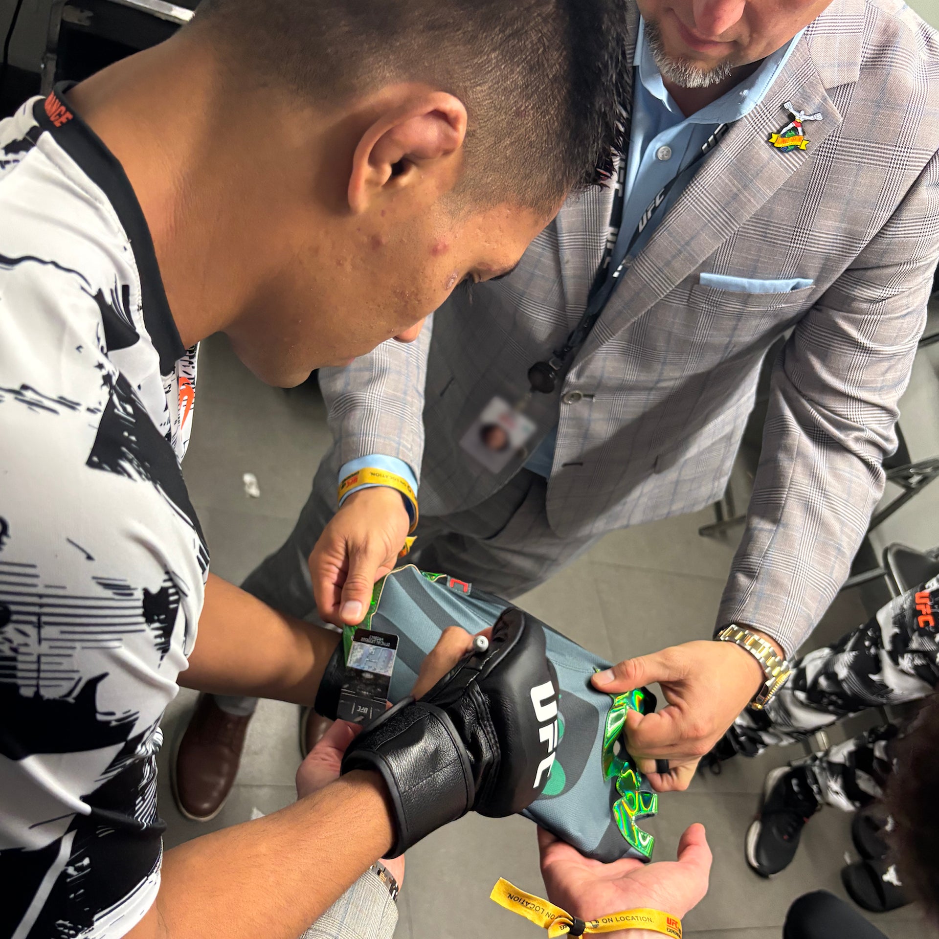 David Martinez Signed 1-of-1 Fight Worn Gloves & Fight Issued UFC Mexico City Luchador Mask UFC Fight Night: Moreno vs Kavanagh