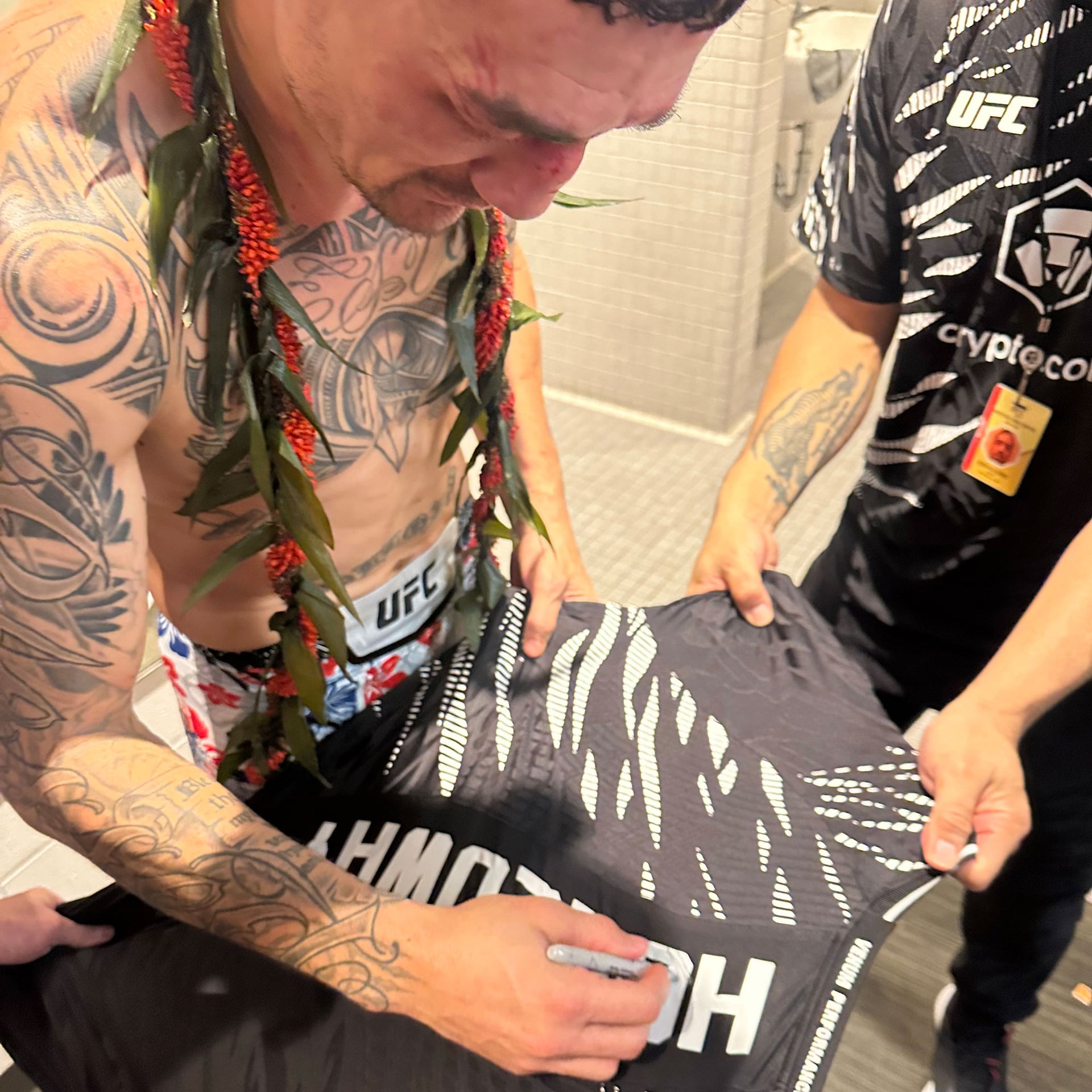 Max Holloway Signed 1-of-1 Fight Worn Jersey UFC 318: Holloway vs Poirier 3