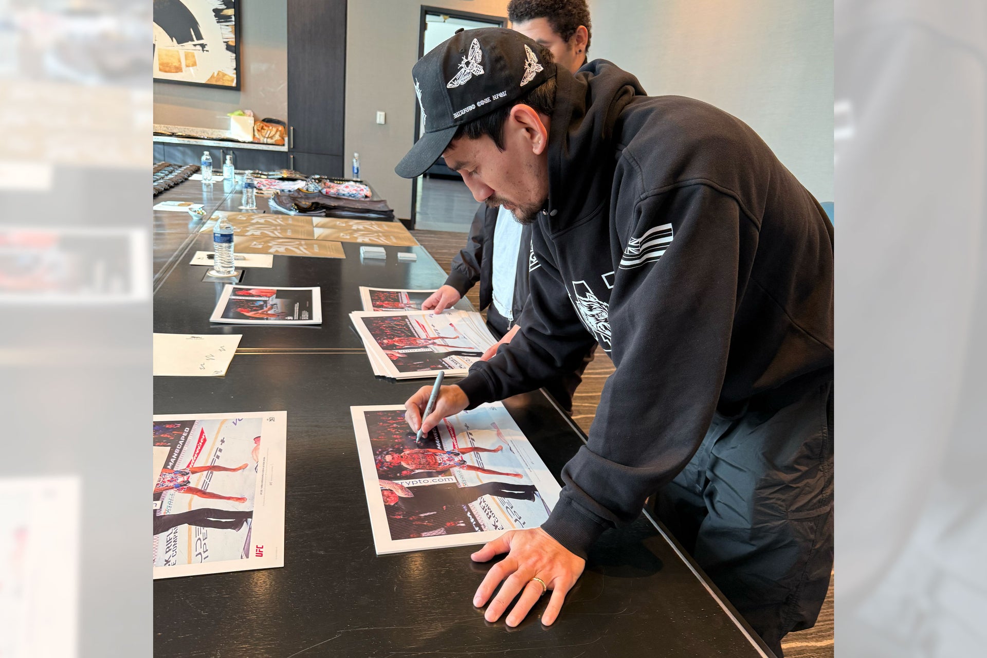 Max Holloway Signed Photo UFC 300