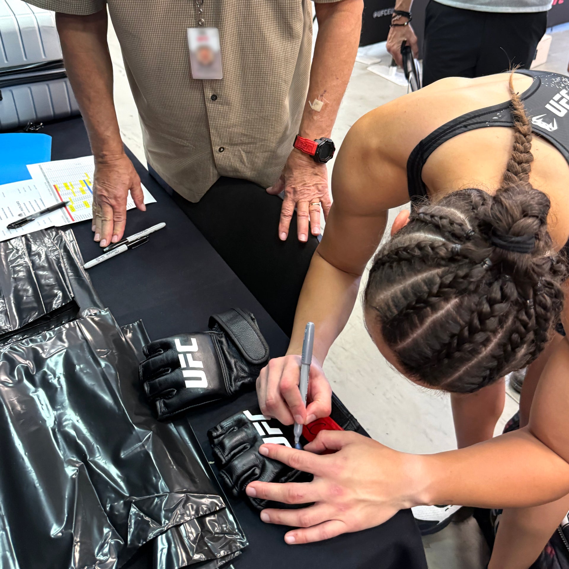 Nina Milošević Signed 1-of-1 Fight Worn Gloves UFC Fight Night: Medic vs Rodriguez