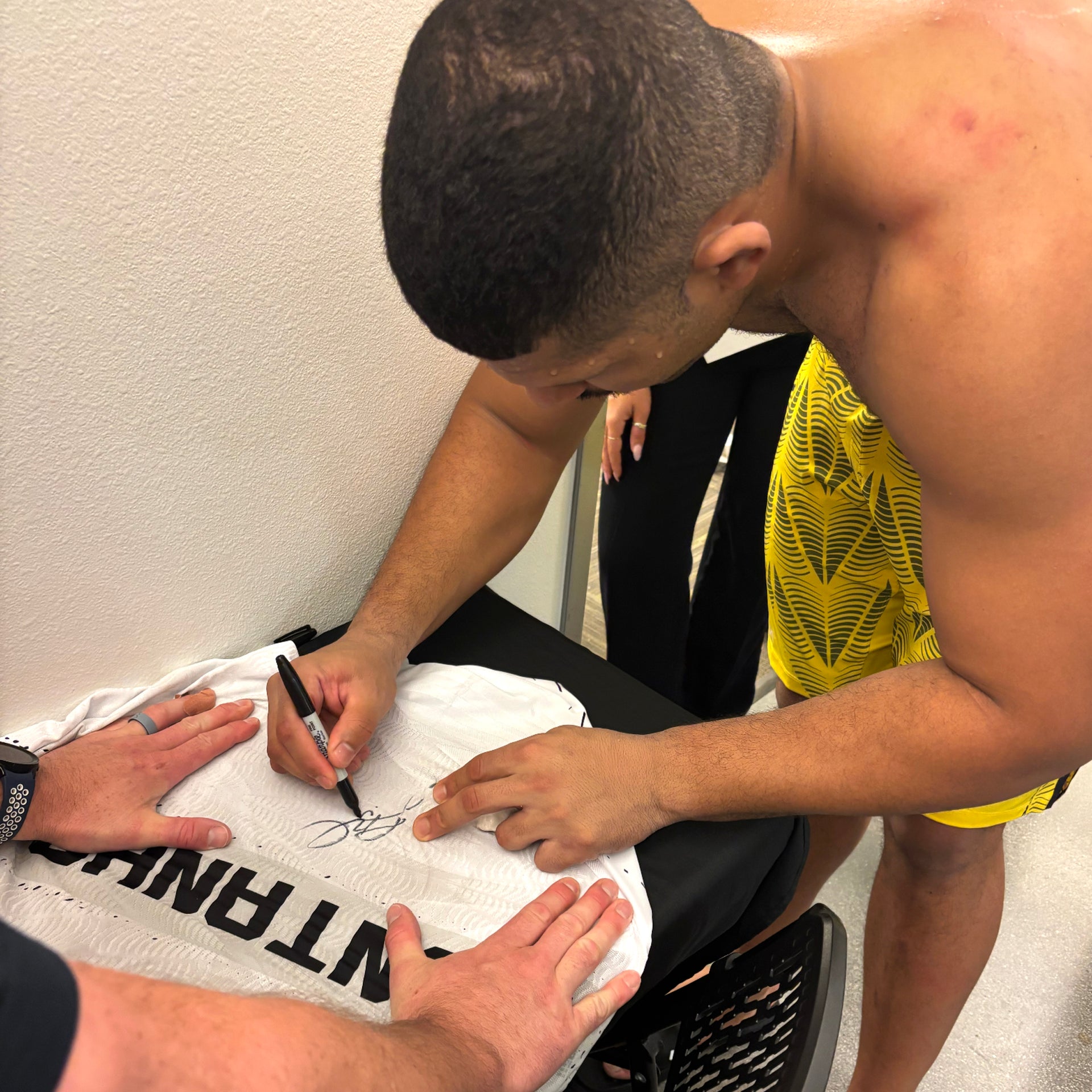 José Montanha Signed 1-of-1 Fight Worn Jersey UFC Fight Night: Gamrot vs Salkilld