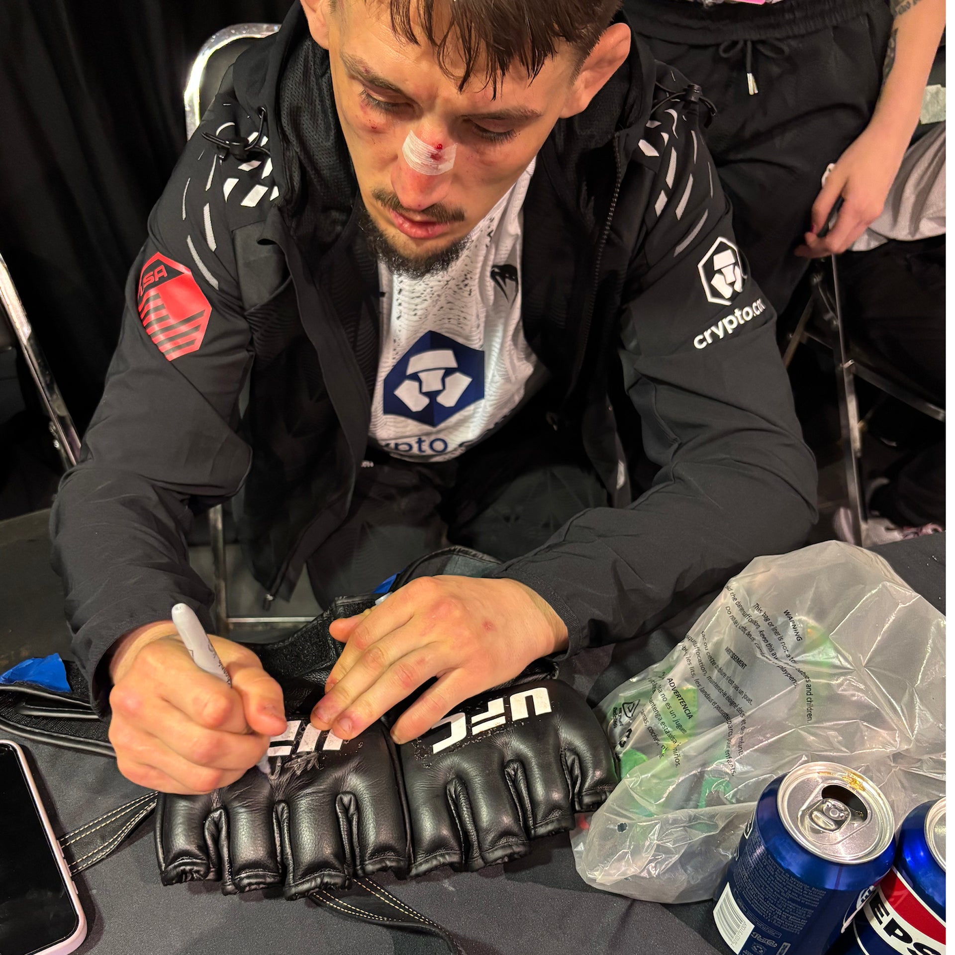 Kris Moutinho Signed 1-of-1 Fight Worn Gloves UFC Fight Night: Moreno vs Kavanagh