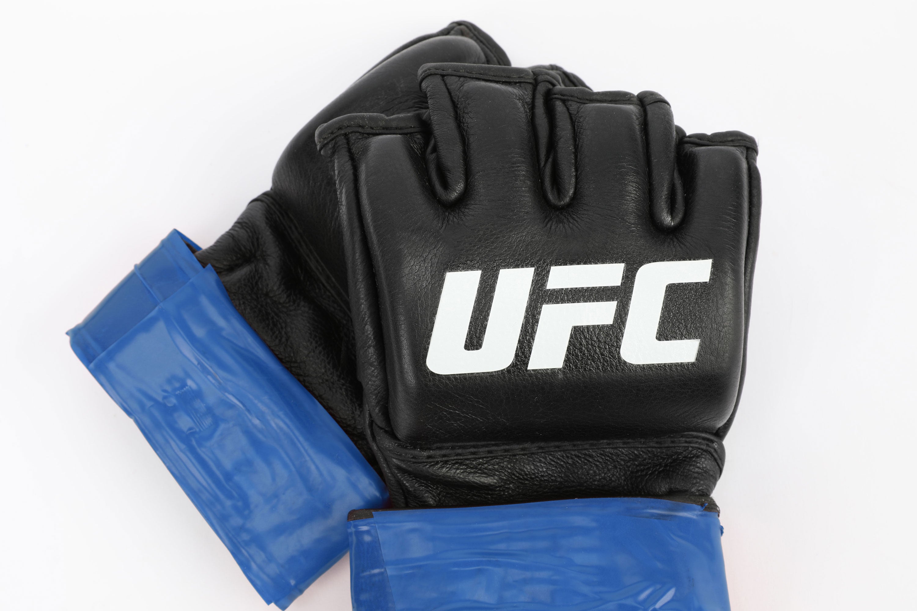 Natália Silva Signed 1-of-1 Fight Worn Gloves UFC 315: Muhammad vs Della Maddalena