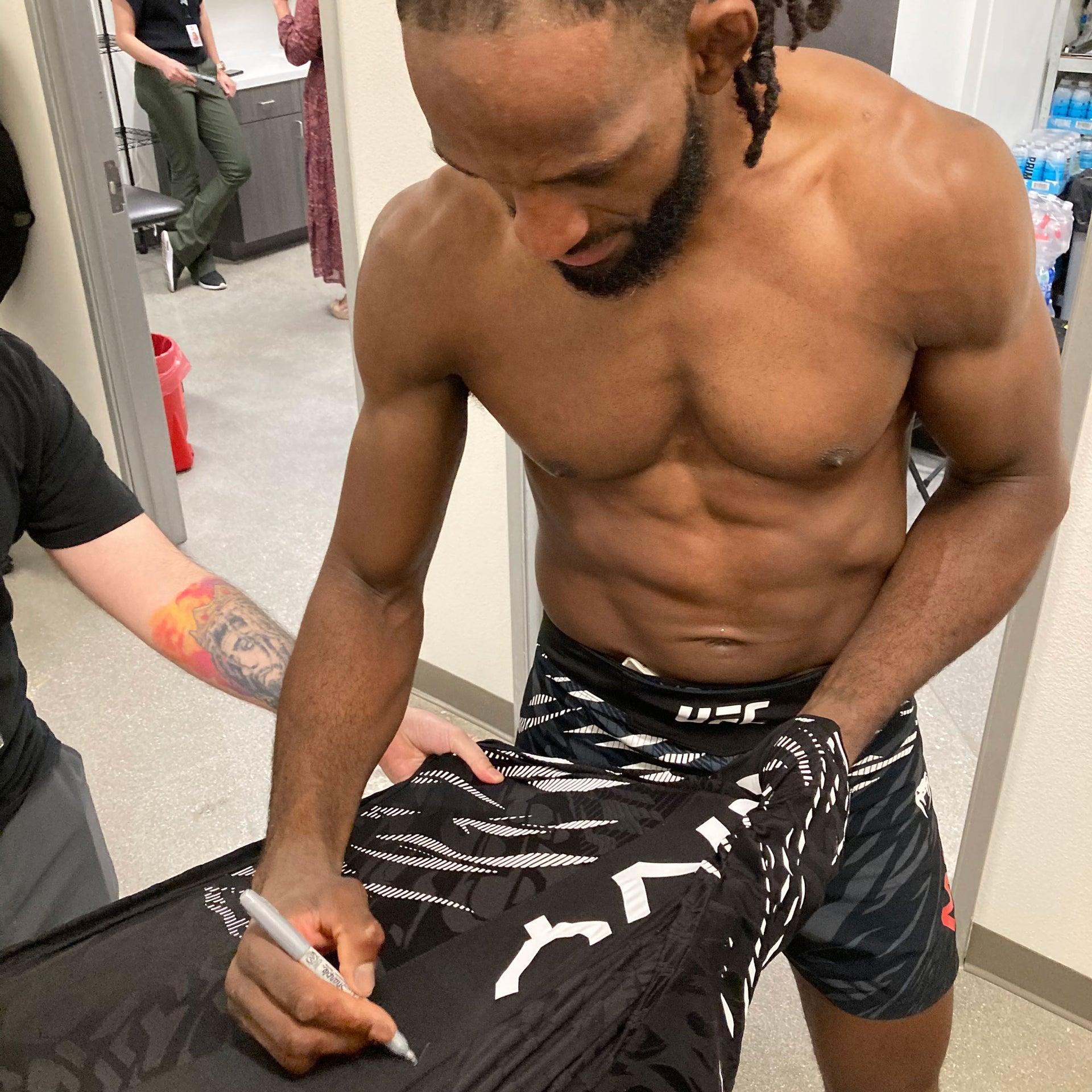 Neil Magny Signed 1-of-1 Fight Worn Jersey UFC Fight Night: Taira vs Park
