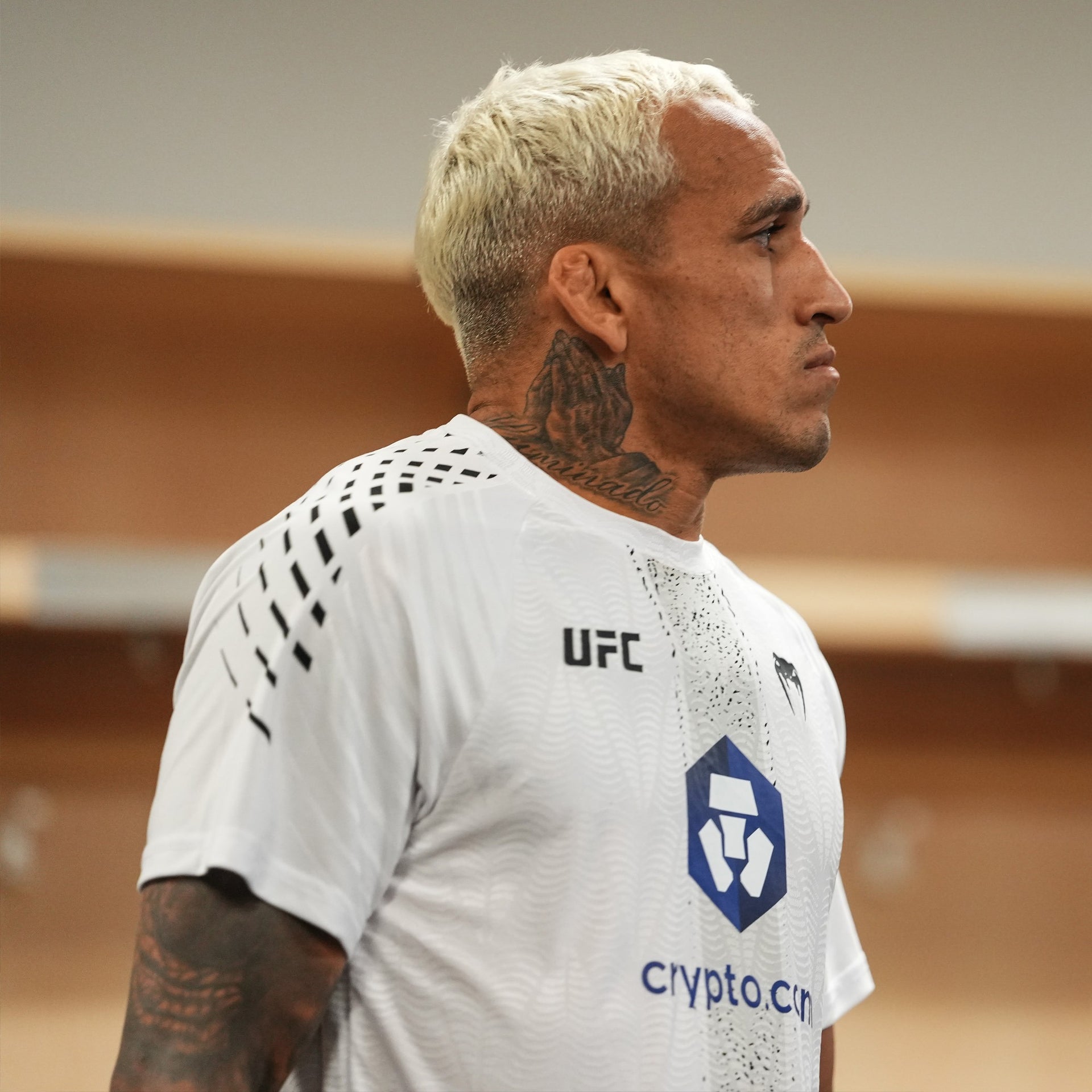 Charles Oliveira Signed 1-of-1 Fight Worn Jersey in Special Edition Frame UFC 326: Holloway vs Oliveira 2