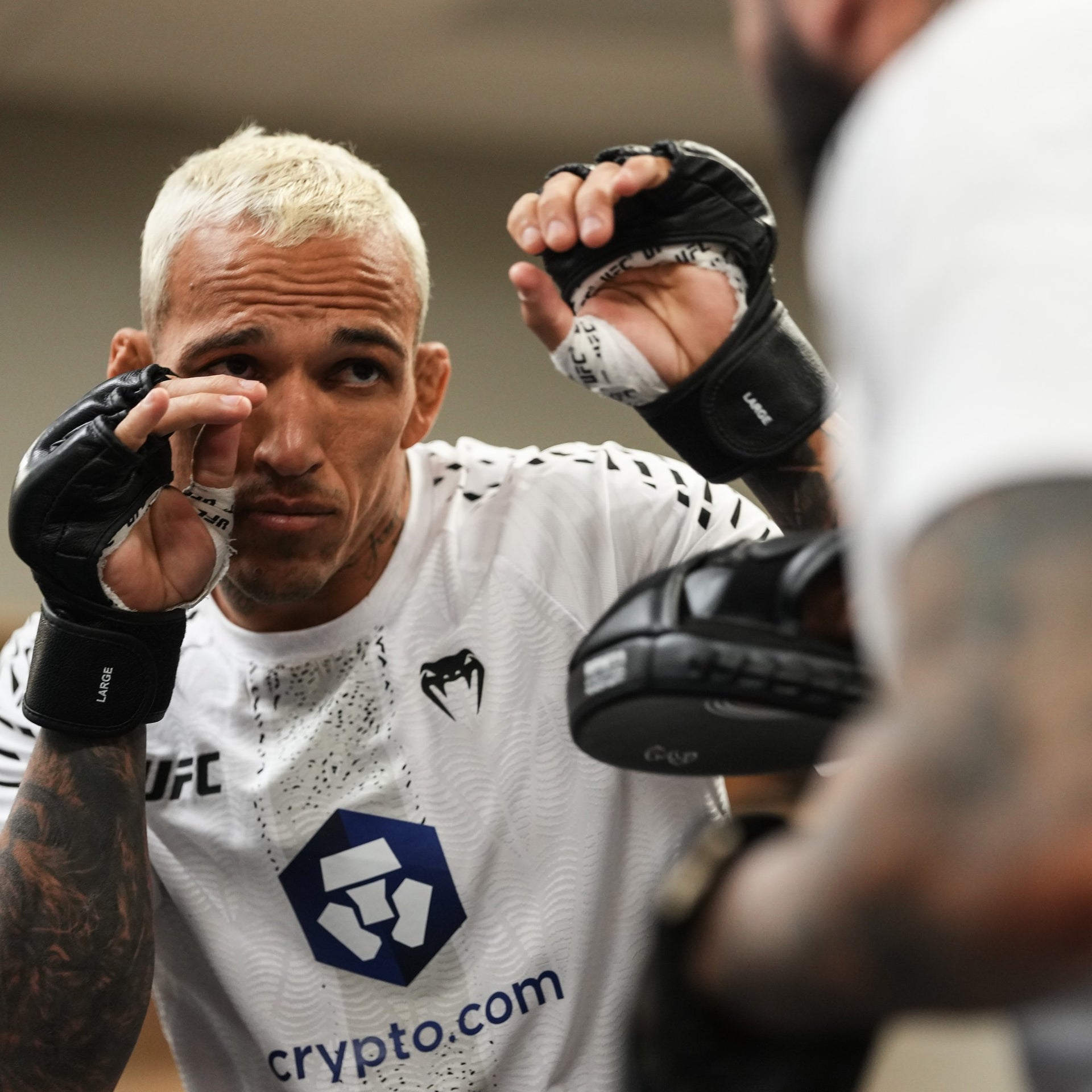 Charles Oliveira Signed 1-of-1 Fight Worn Jersey in Special Edition Frame UFC 326: Holloway vs Oliveira 2