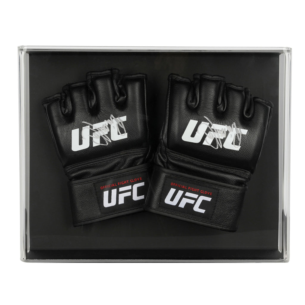 Priscila Cachoeira Signed 1-of-1 Fight Worn Gloves UFC Fight Night: Vettori vs Dolidze