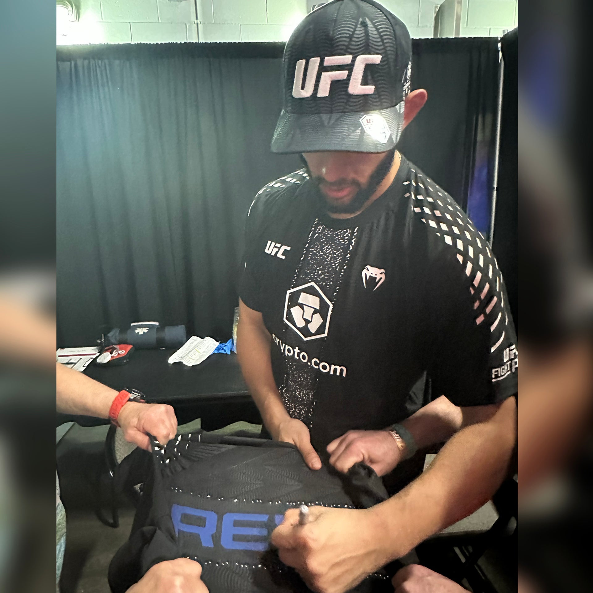 Dominick Reyes Signed 1-of-1 Fight Worn Hoodie UFC 327: Procházka vs Ulberg