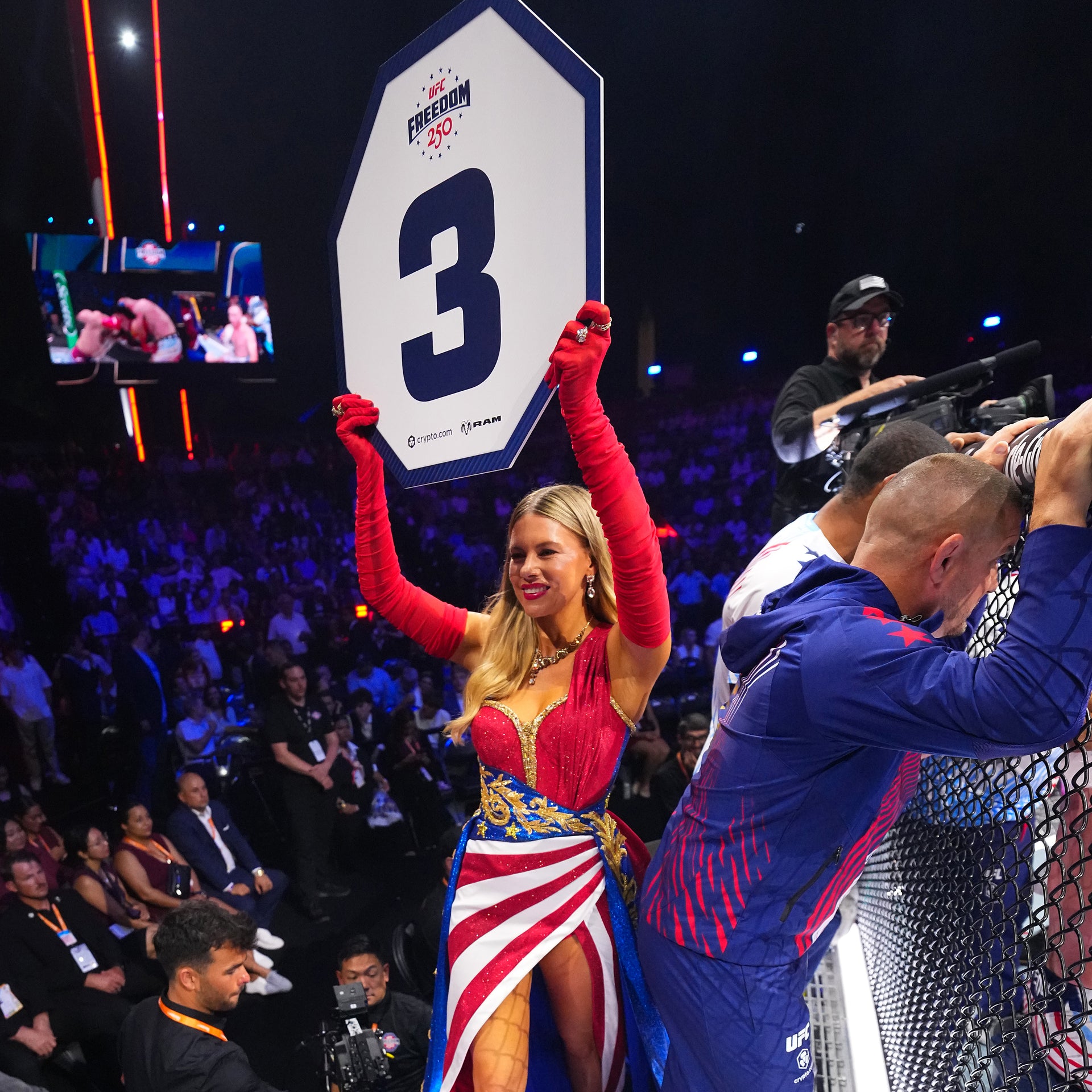 UFC Freedom 250: Topuria vs Gaethje Event Used Round Card Three
