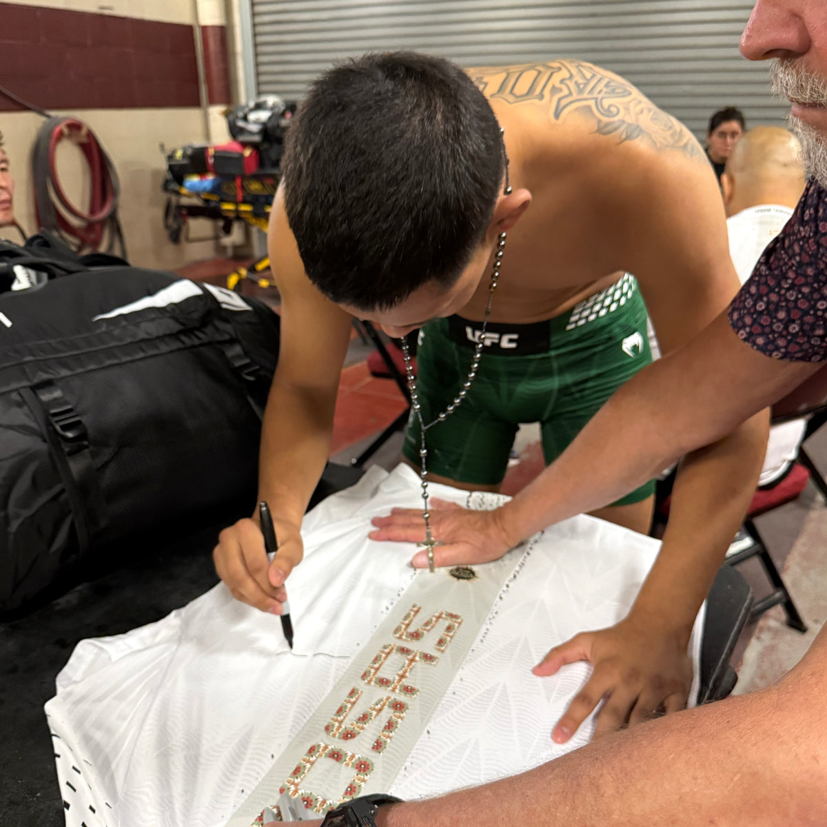 Jessie Rosas Signed 1-of-1 Fight Worn Jersey Noche UFC: Silva vs Delgado