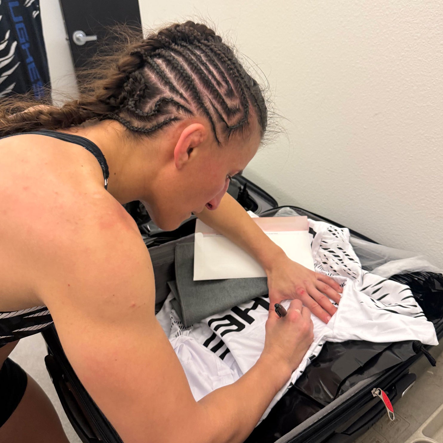 Sam Hughes Signed 1-of-1 Fight Issued Jersey UFC Fight Night: Vettori vs Dolidze