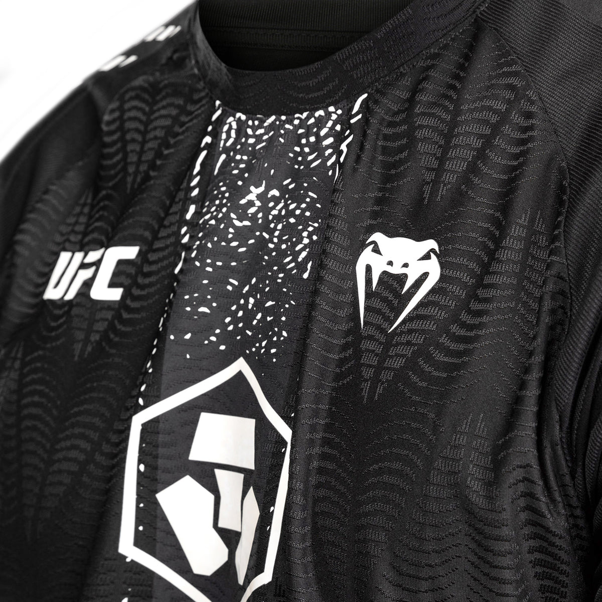 Sean King III Signed 1-of-1 Fight Worn Jersey Noche UFC: Silva vs Delgado