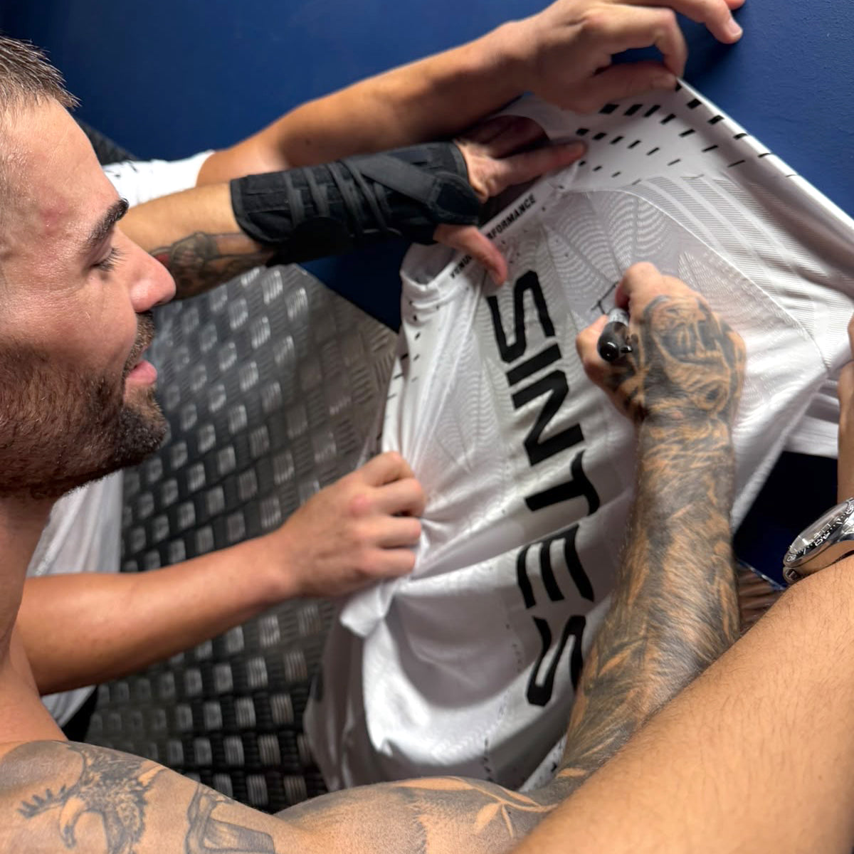 Fabia Sintes Signed 1-of-1 Fight Worn Jersey UFC Fight Night: Hooker vs Parnasse