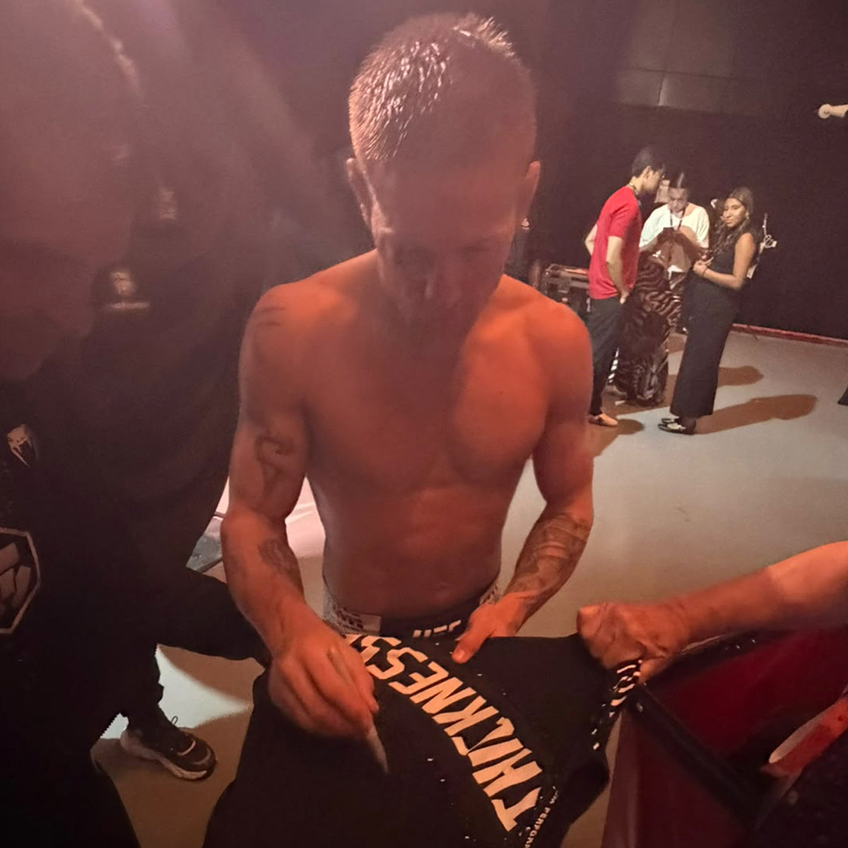 Colby Thicknesse Signed 1-of-1 Fight Worn Jersey UFC 333: Volkanovski vs Evloev