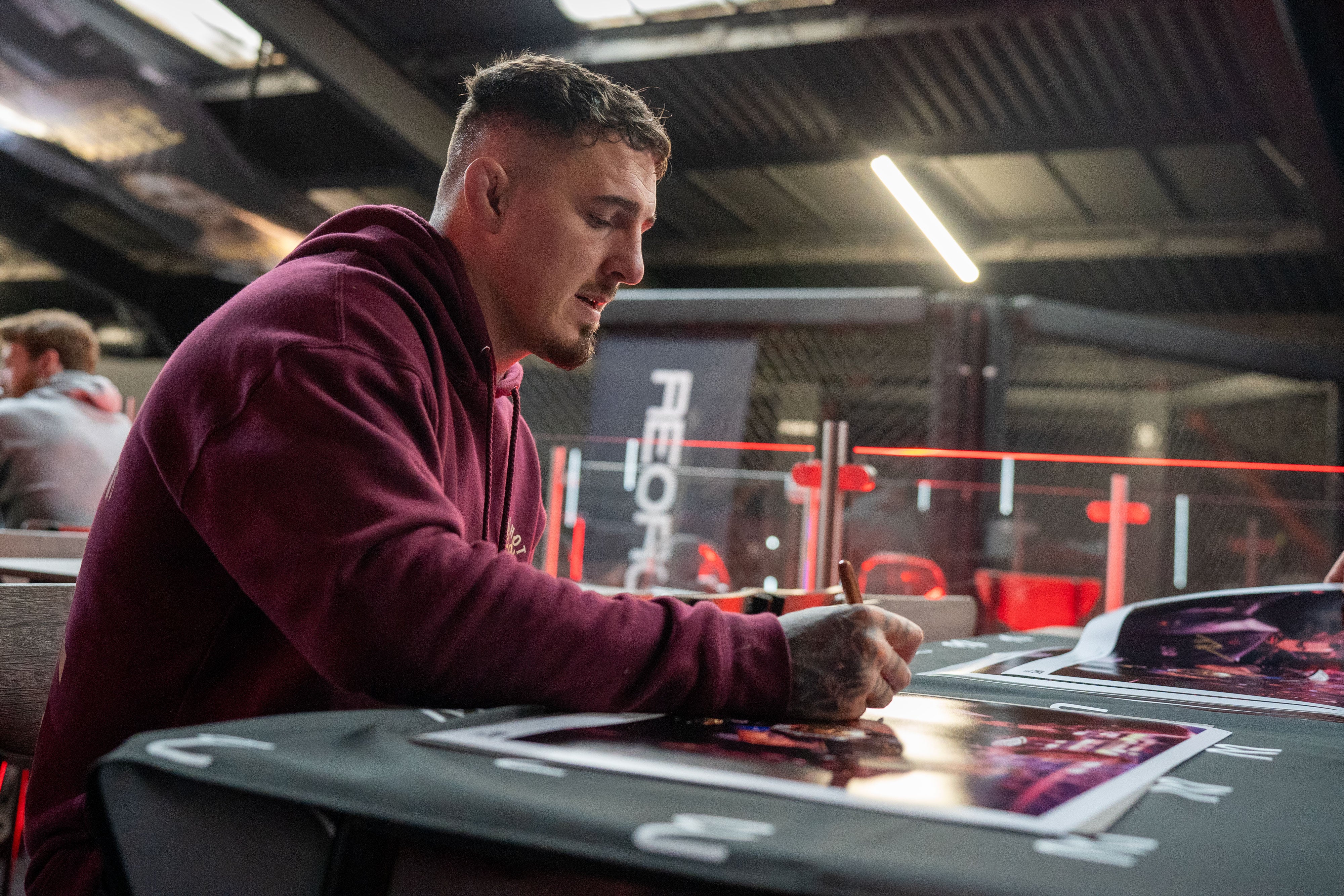 Tom Aspinall Signed Photo UFC 295 – UFC Collectibles