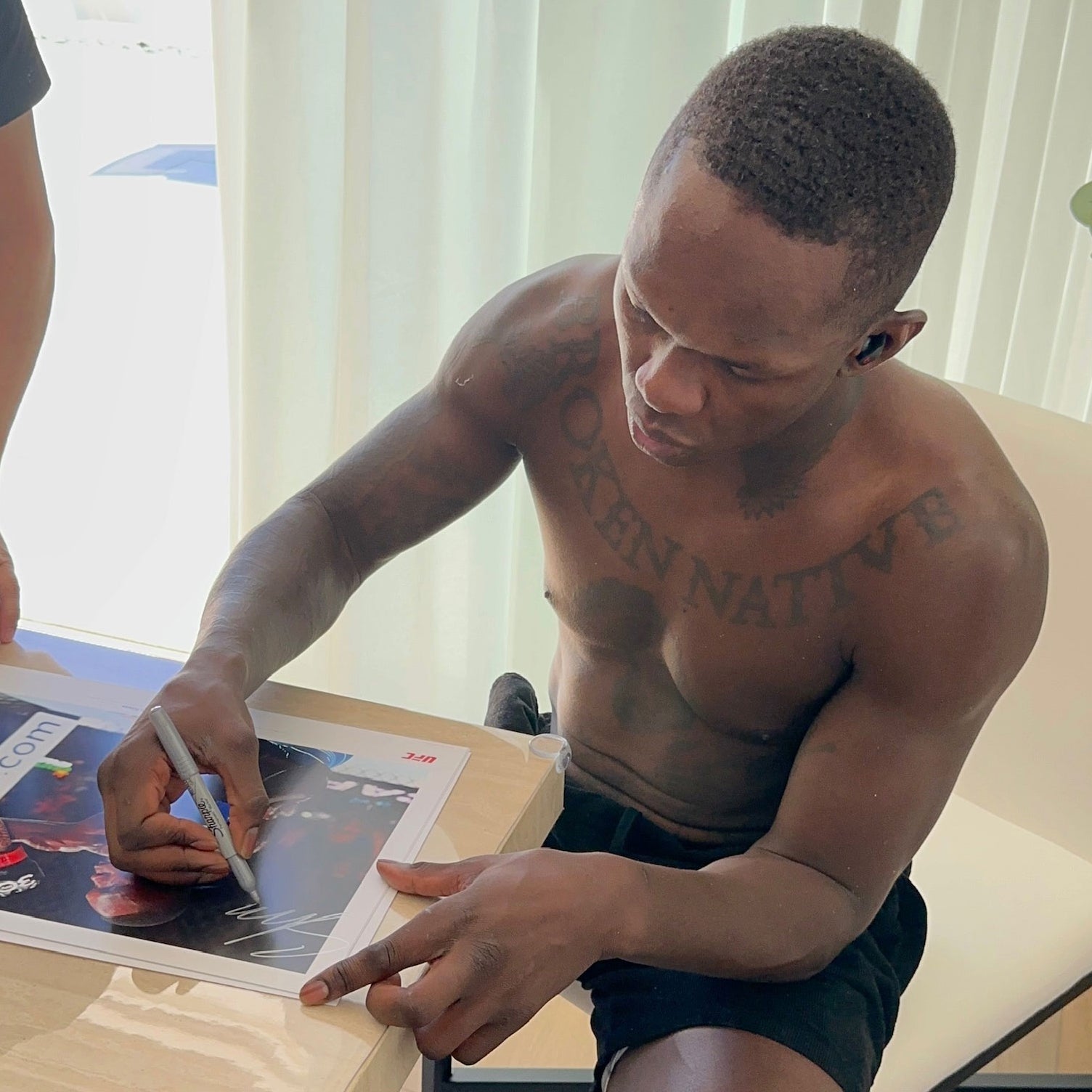 Israel Adesanya Signed Photo UFC 287