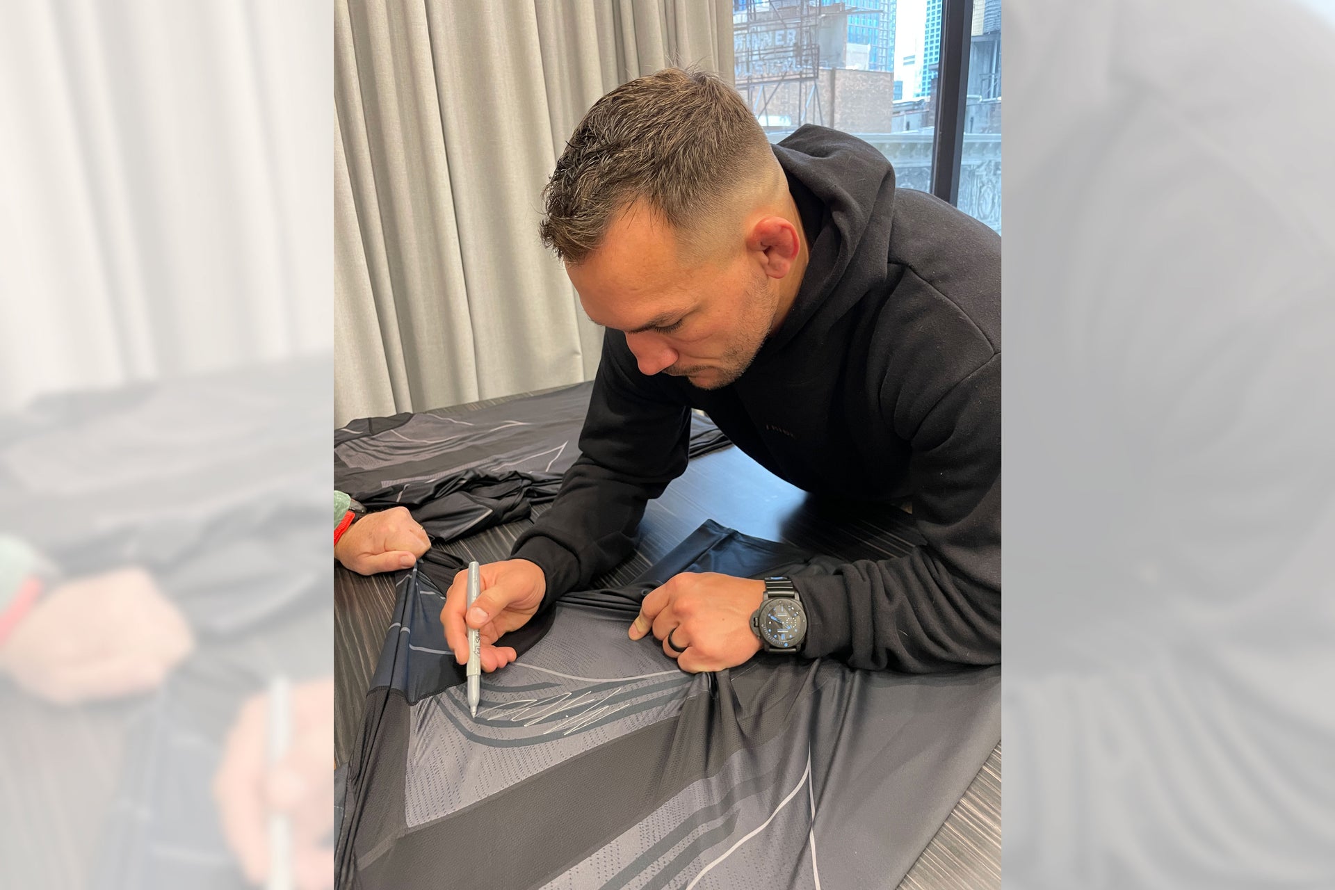 Michael Chandler Signed Venum Fight Night 2.0 Jersey
