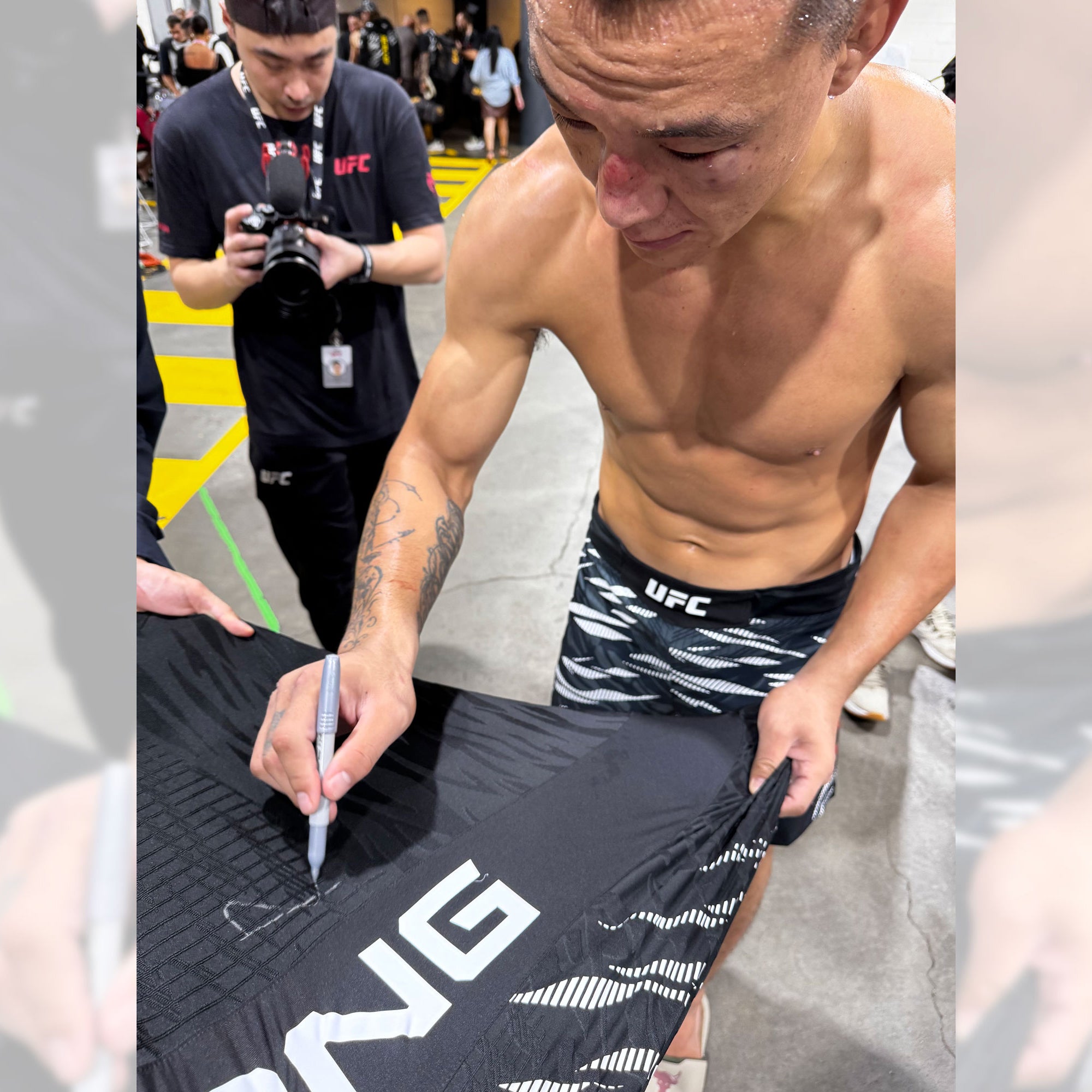 Ufc 312 Who Is Showing Ufc Tonight Zhu Rong 1-of-1 Signed Fight